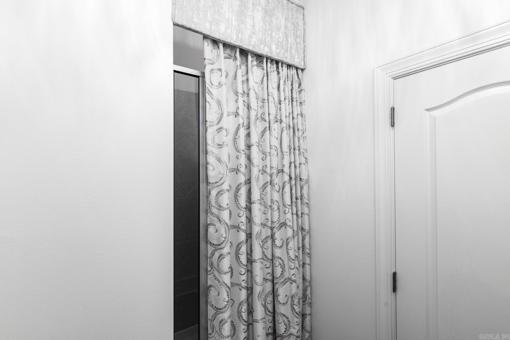 CHENAL VALLEY THE OAKS - Residential