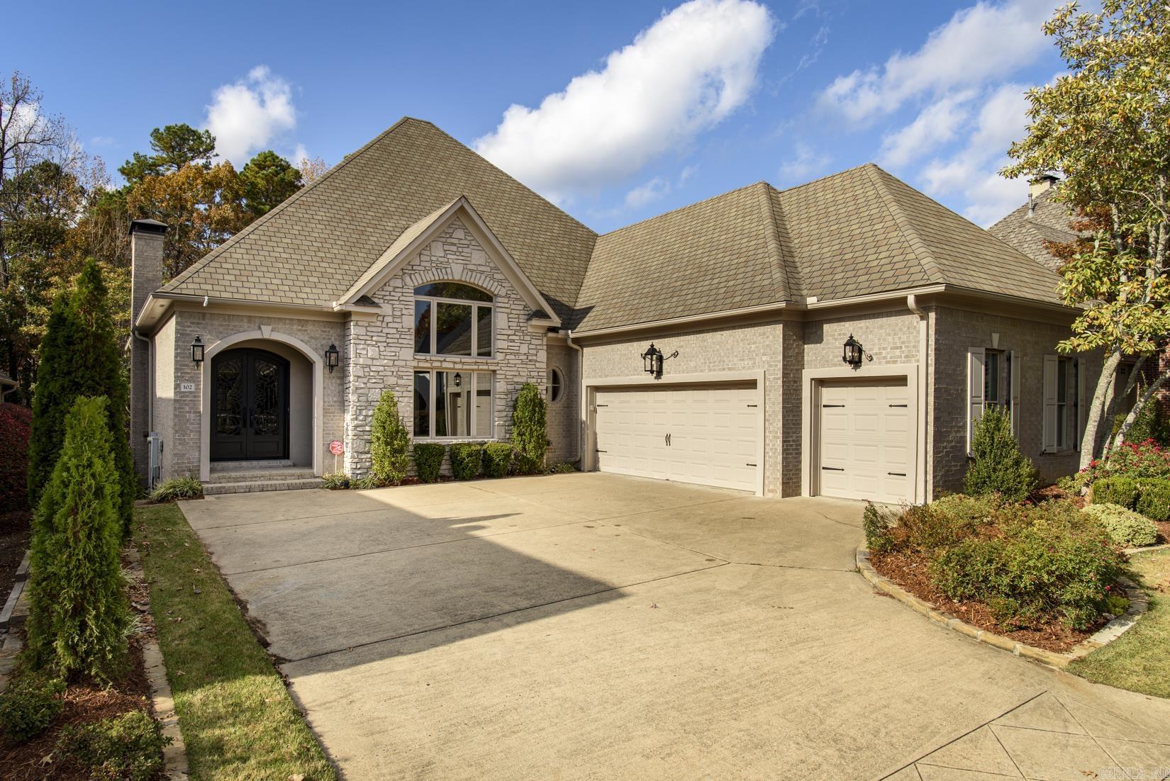 CHENAL VALLEY THE OAKS - Residential