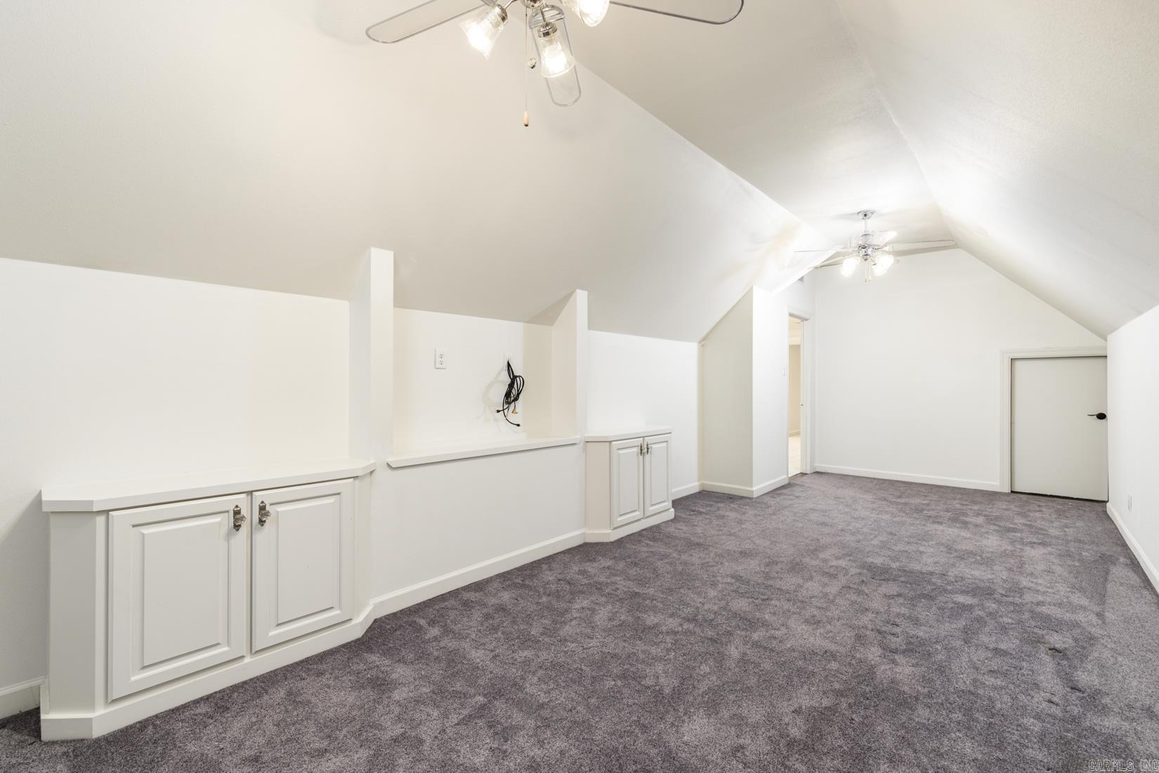 CHENAL VALLEY THE OAKS - Residential