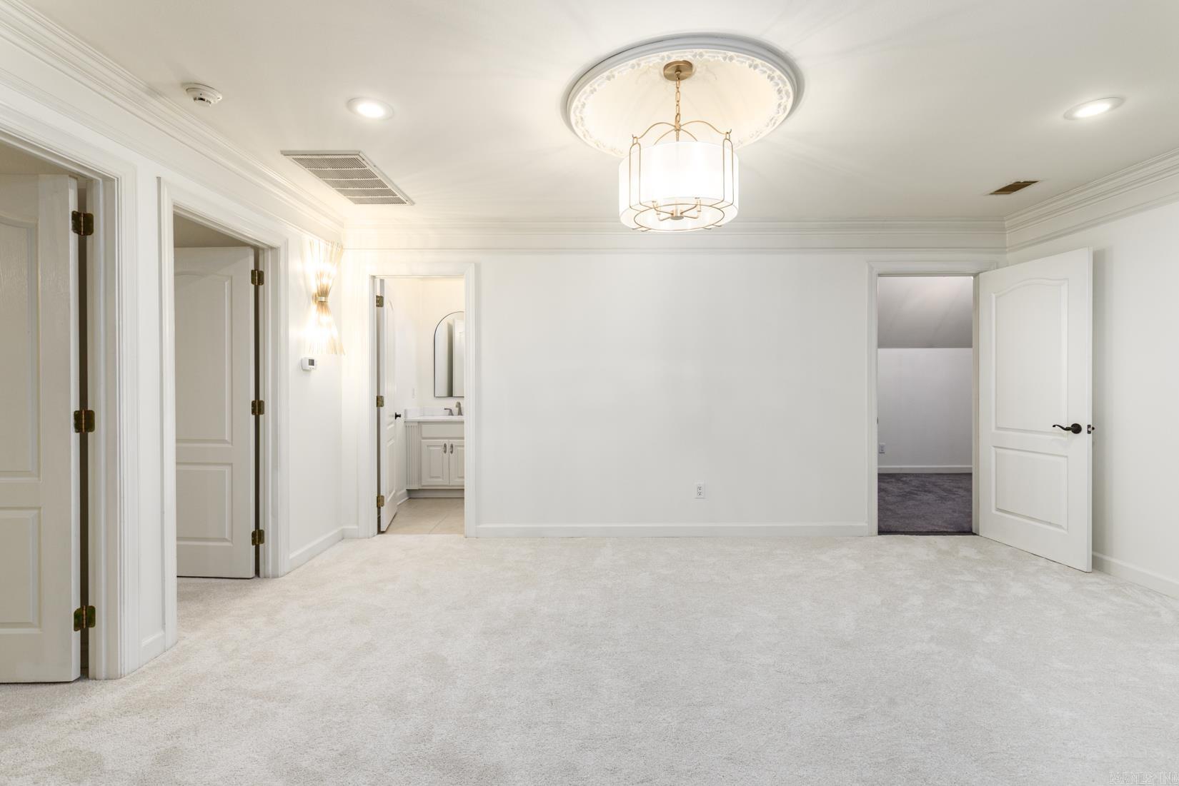 CHENAL VALLEY THE OAKS - Residential