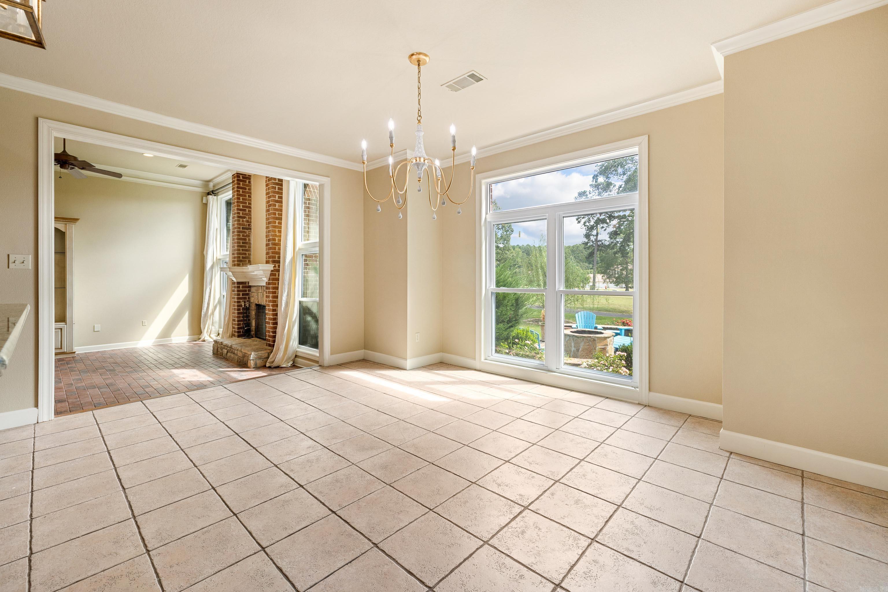 LONGHILLS VILLAGE - Residential