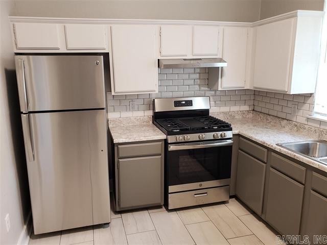 Stiffs CS - Residential Lease