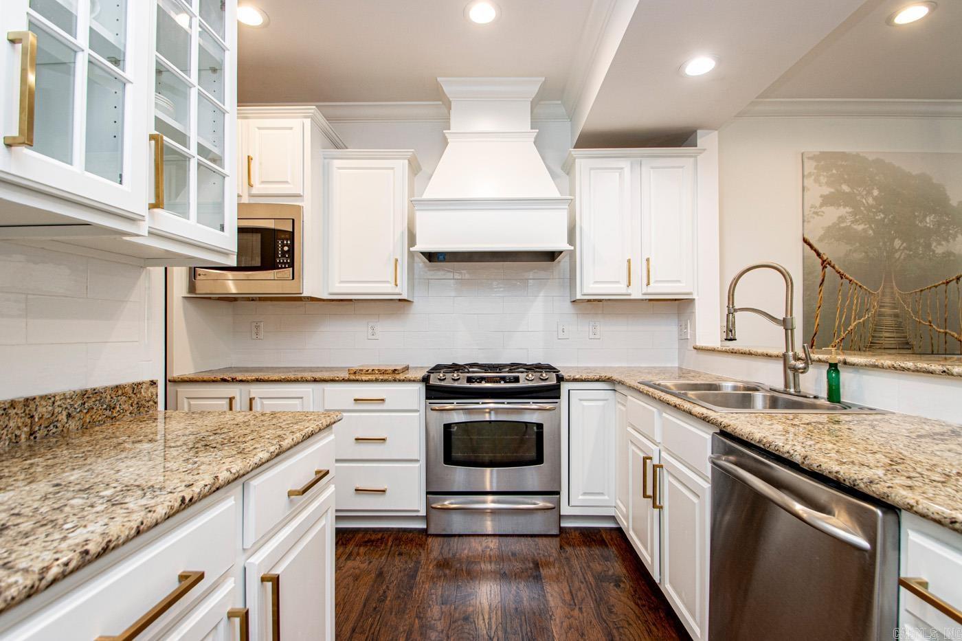 CHENAL WOODS HPR - Residential Lease