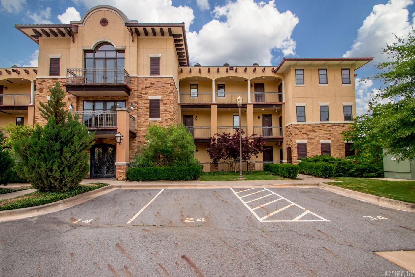 CHENAL WOODS HPR - Residential Lease