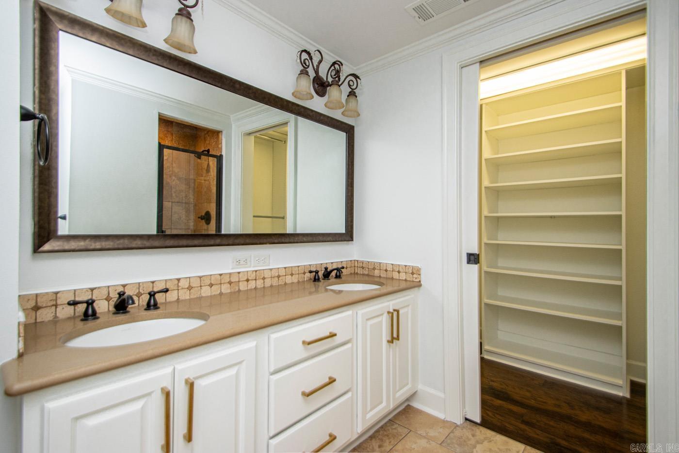 CHENAL WOODS HPR - Residential Lease