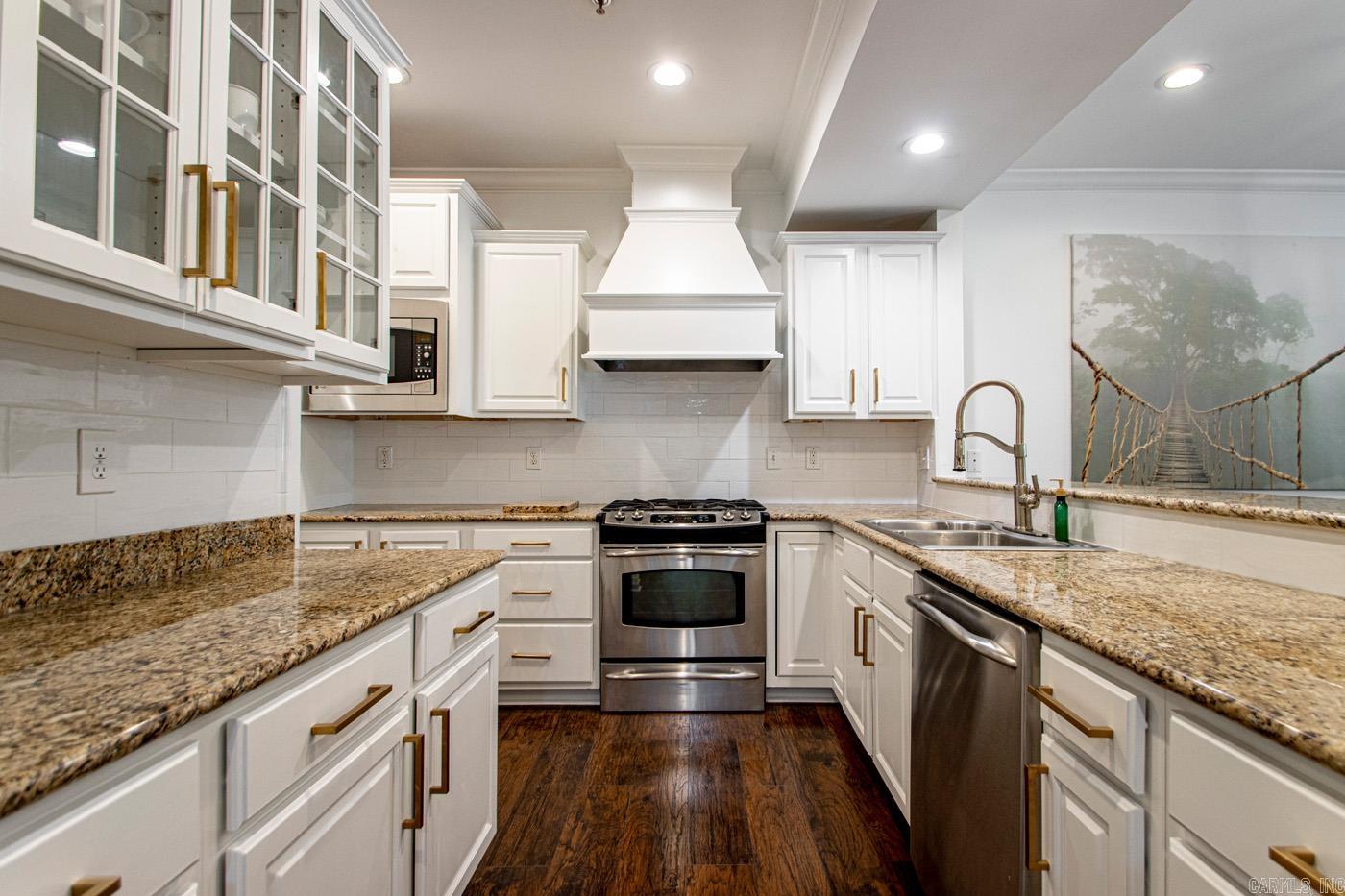 CHENAL WOODS HPR - Residential Lease