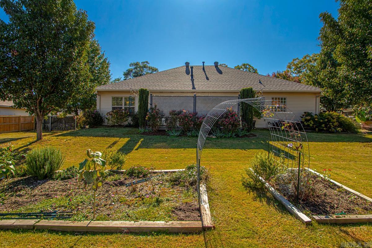 ROLLING BROOK - Residential