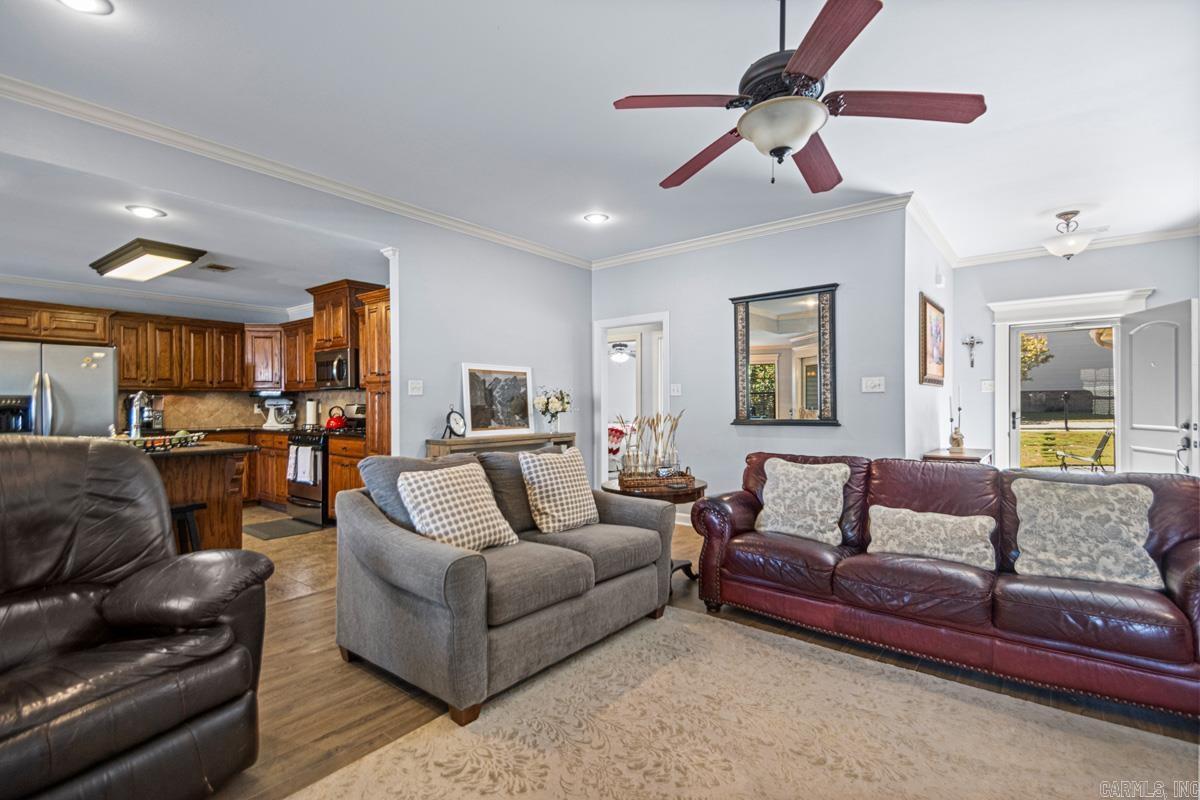 ROLLING BROOK - Residential