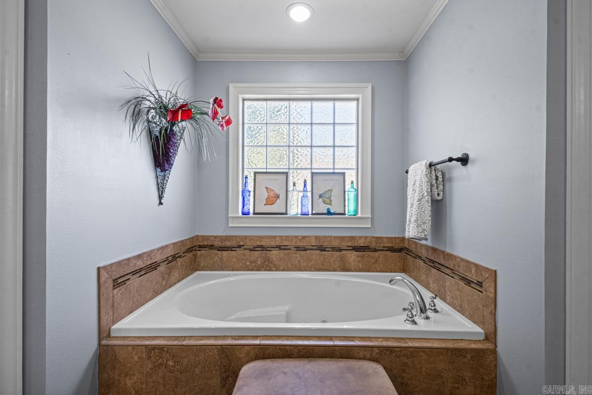 ROLLING BROOK - Residential