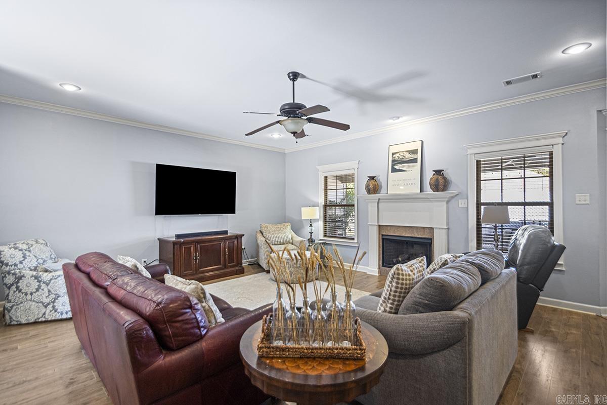 ROLLING BROOK - Residential