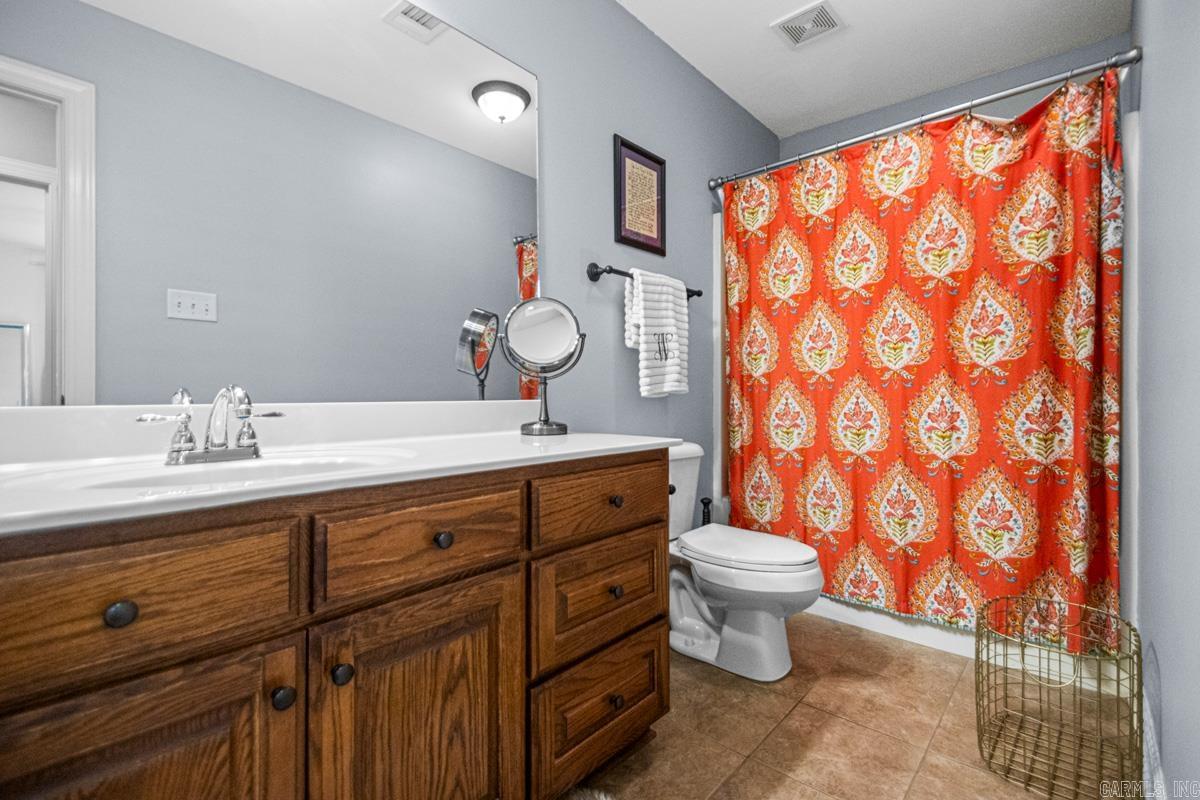 ROLLING BROOK - Residential