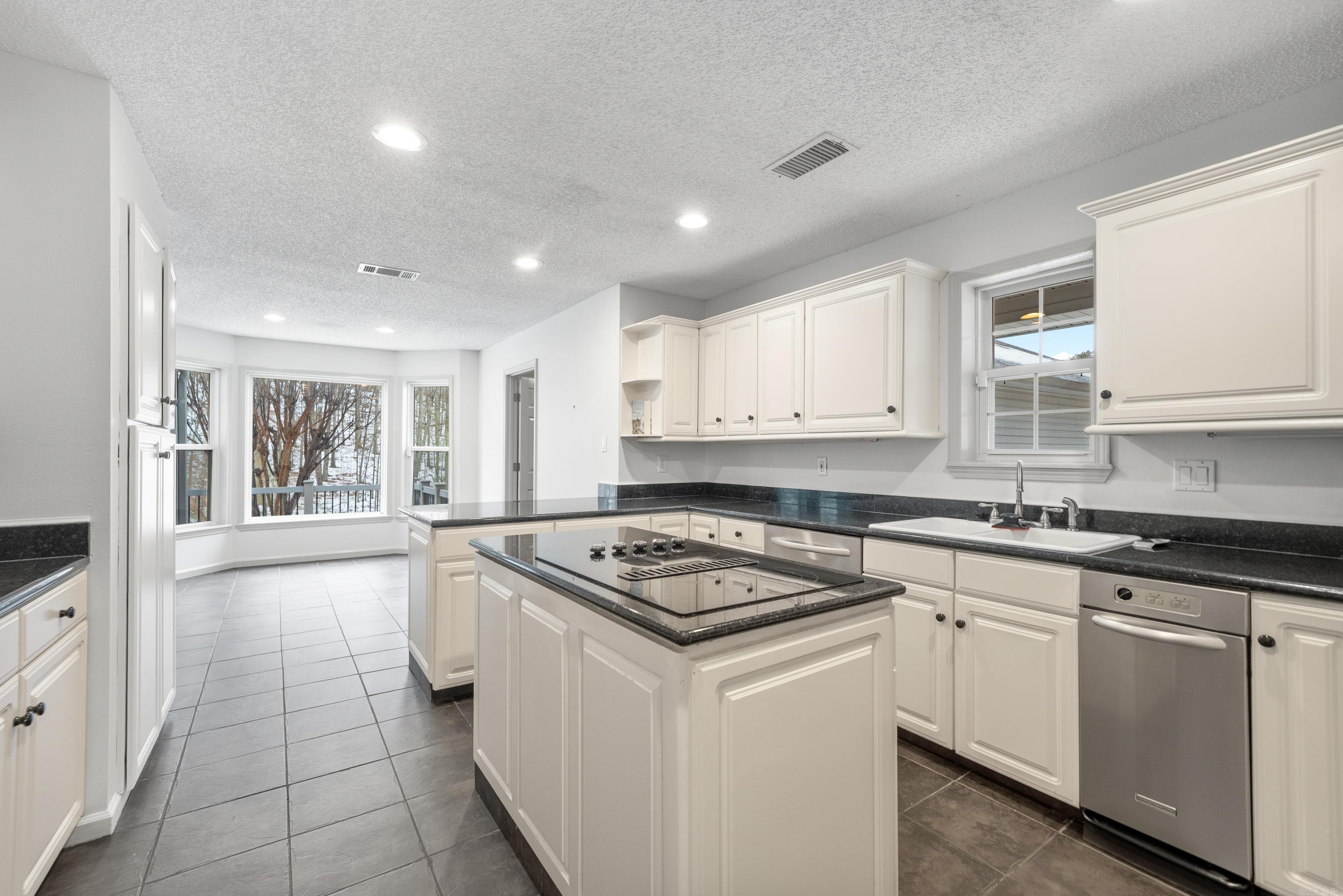 VALLEYRIDGE ESTATES ADD TO EASTG - Residential