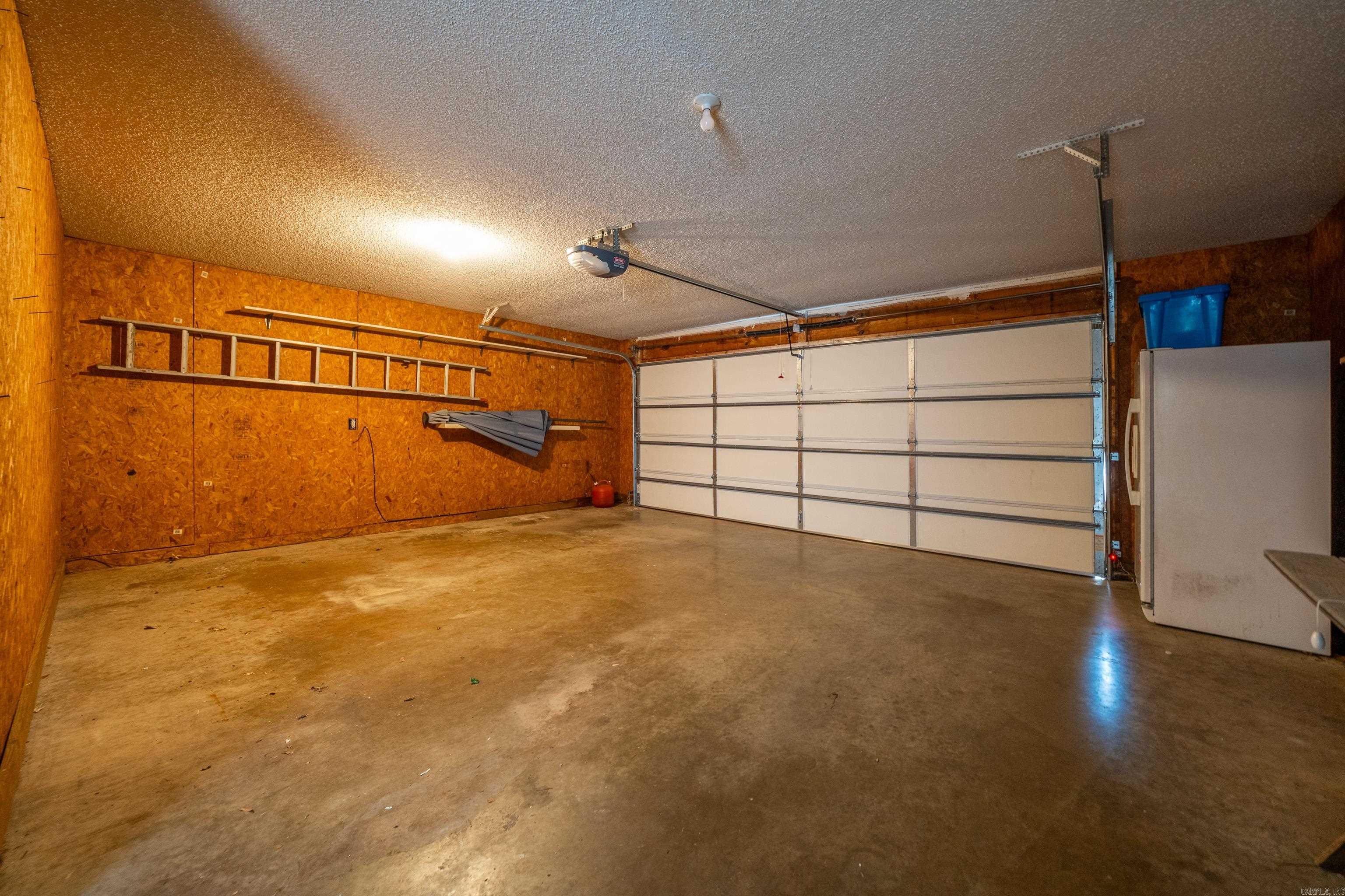 VALLEYRIDGE ESTATES ADD TO EASTG - Residential