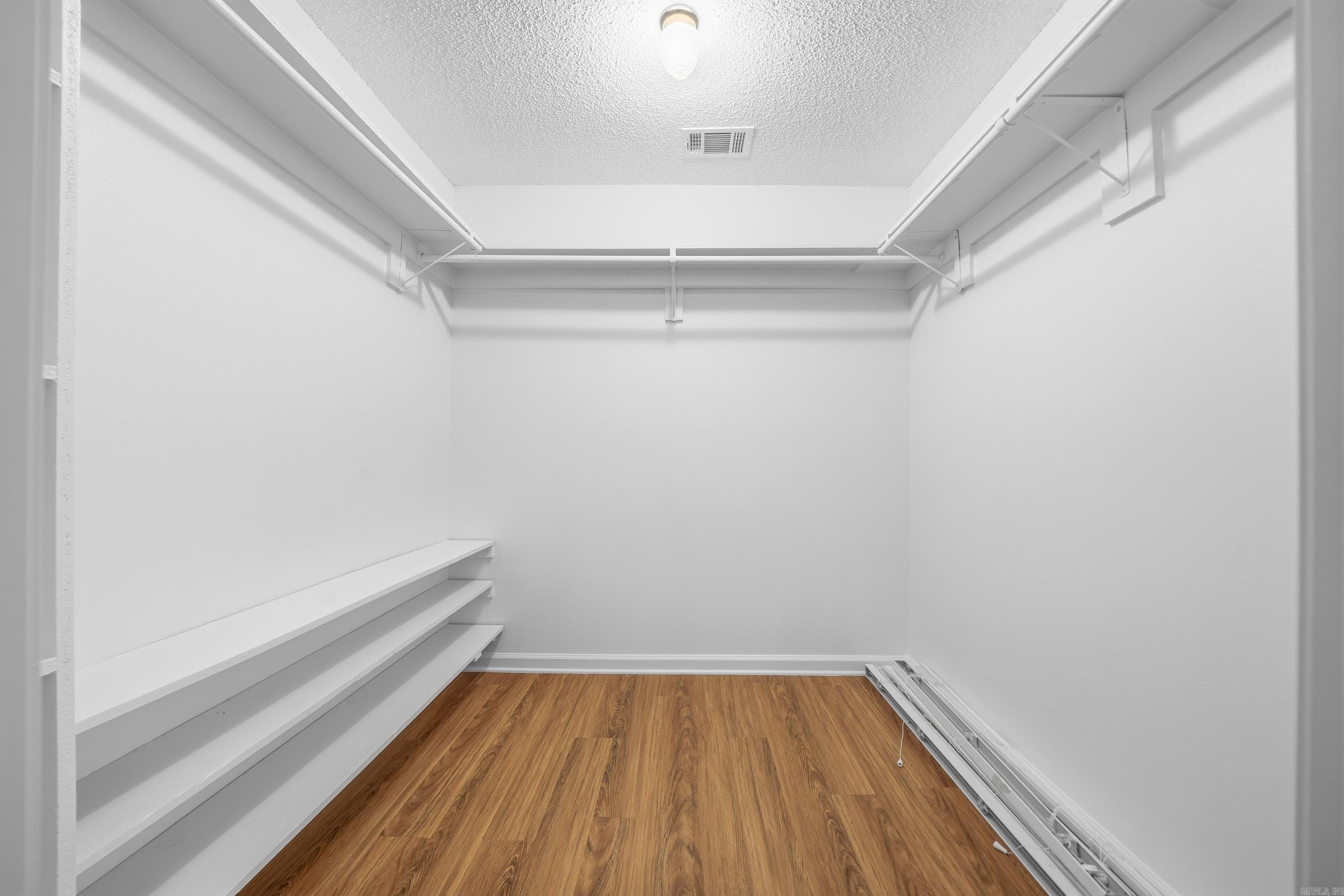 VALLEYRIDGE ESTATES ADD TO EASTG - Residential