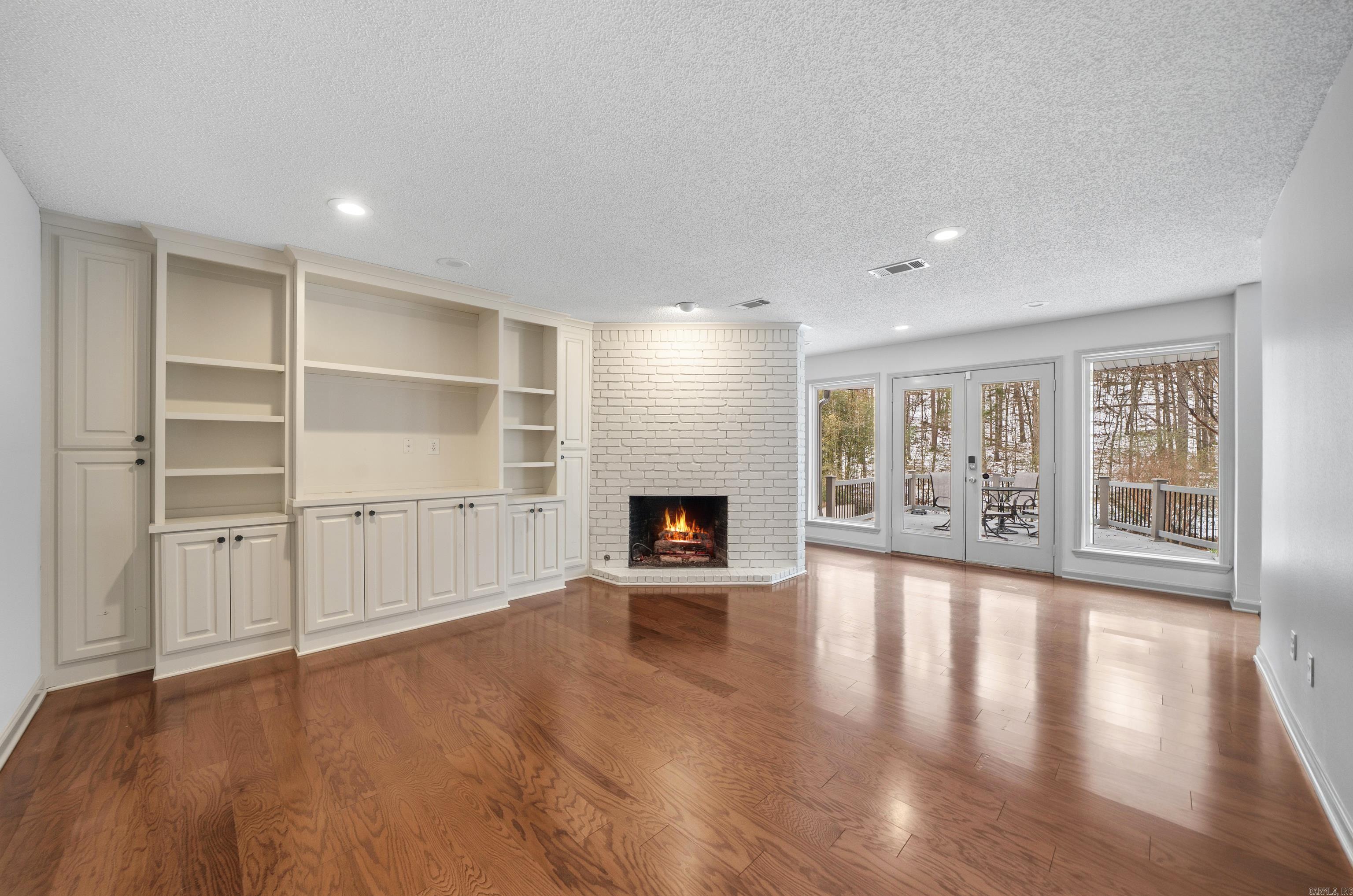 VALLEYRIDGE ESTATES ADD TO EASTG - Residential