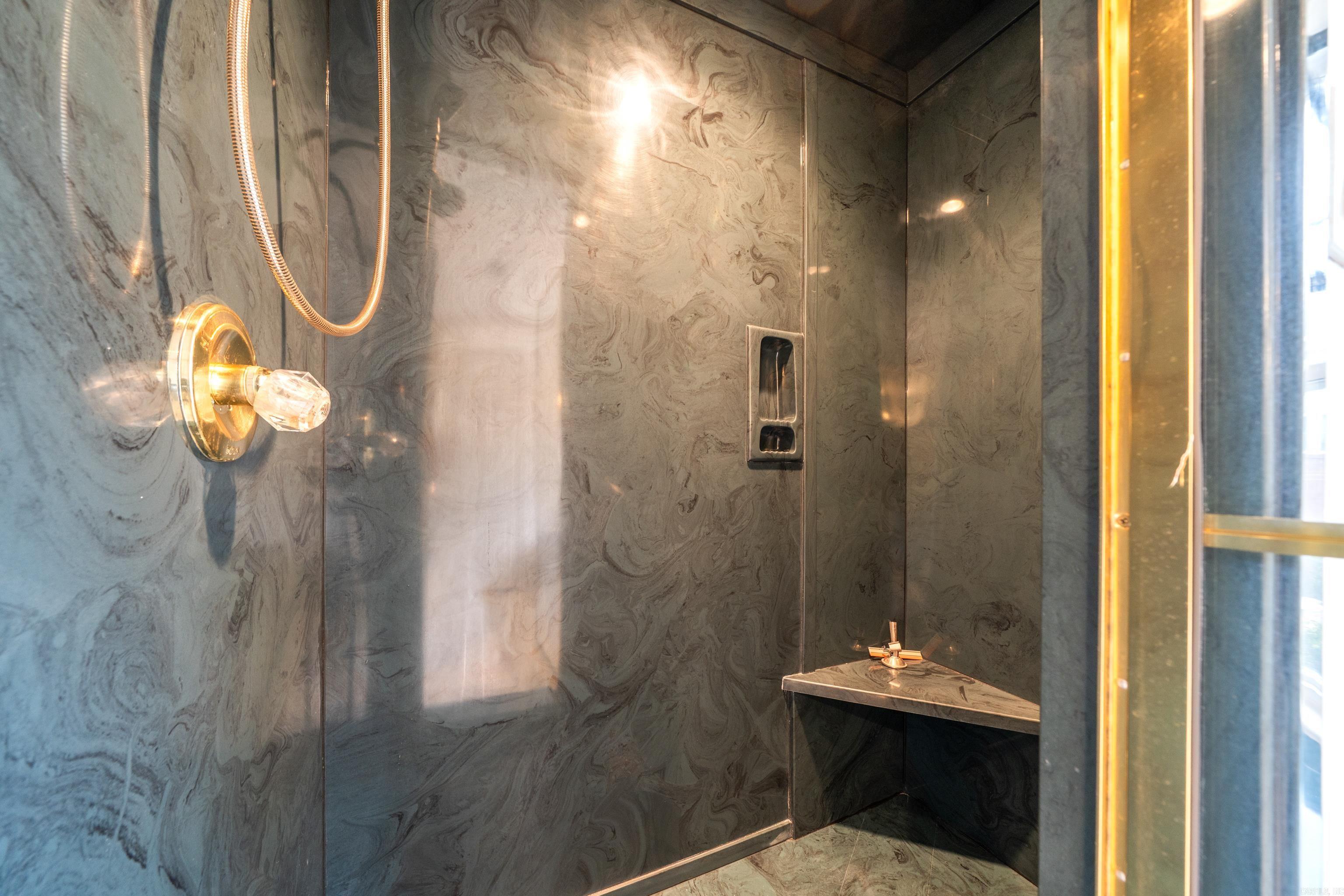 VALLEYRIDGE ESTATES ADD TO EASTG - Residential