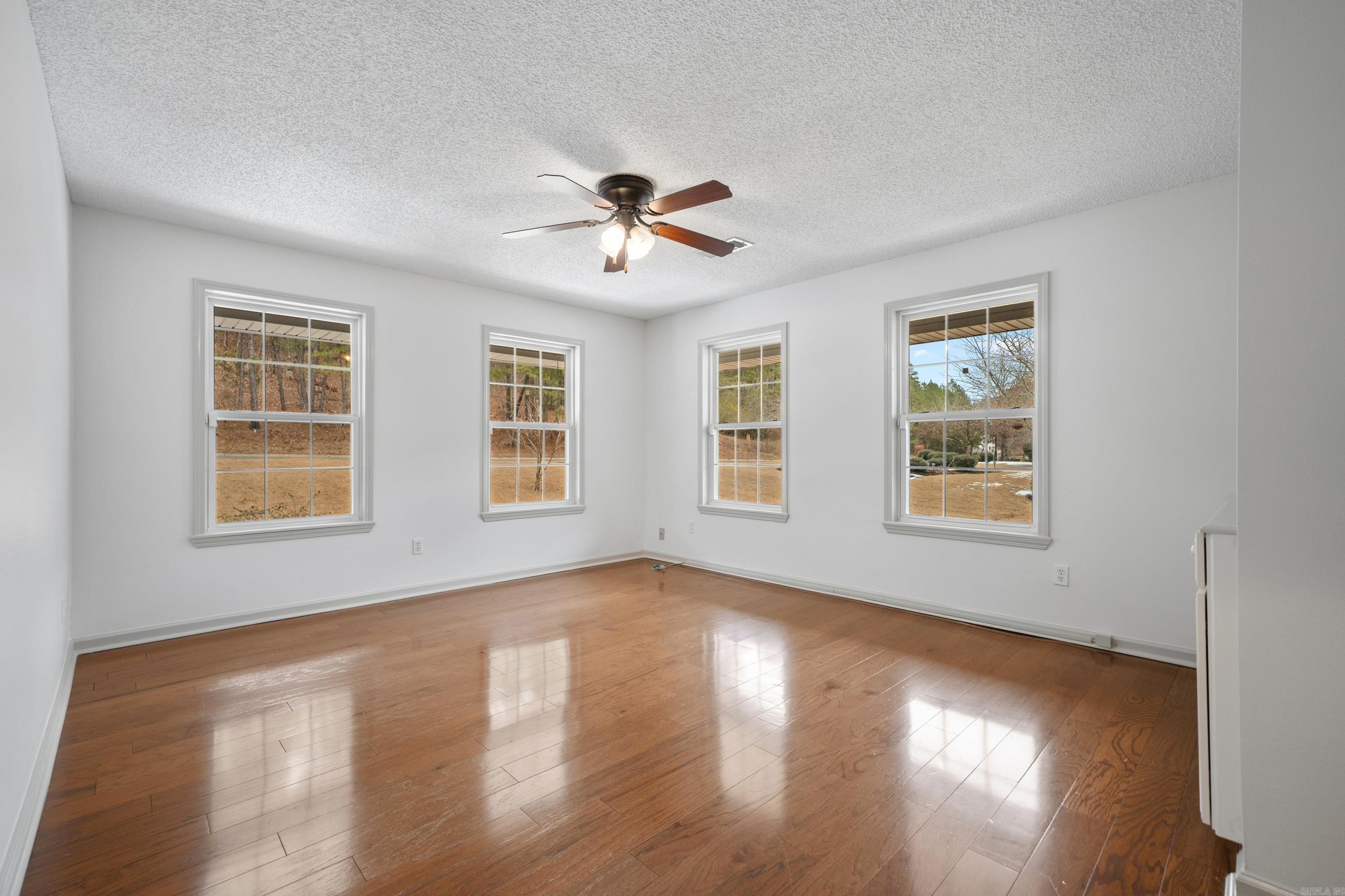 VALLEYRIDGE ESTATES ADD TO EASTG - Residential