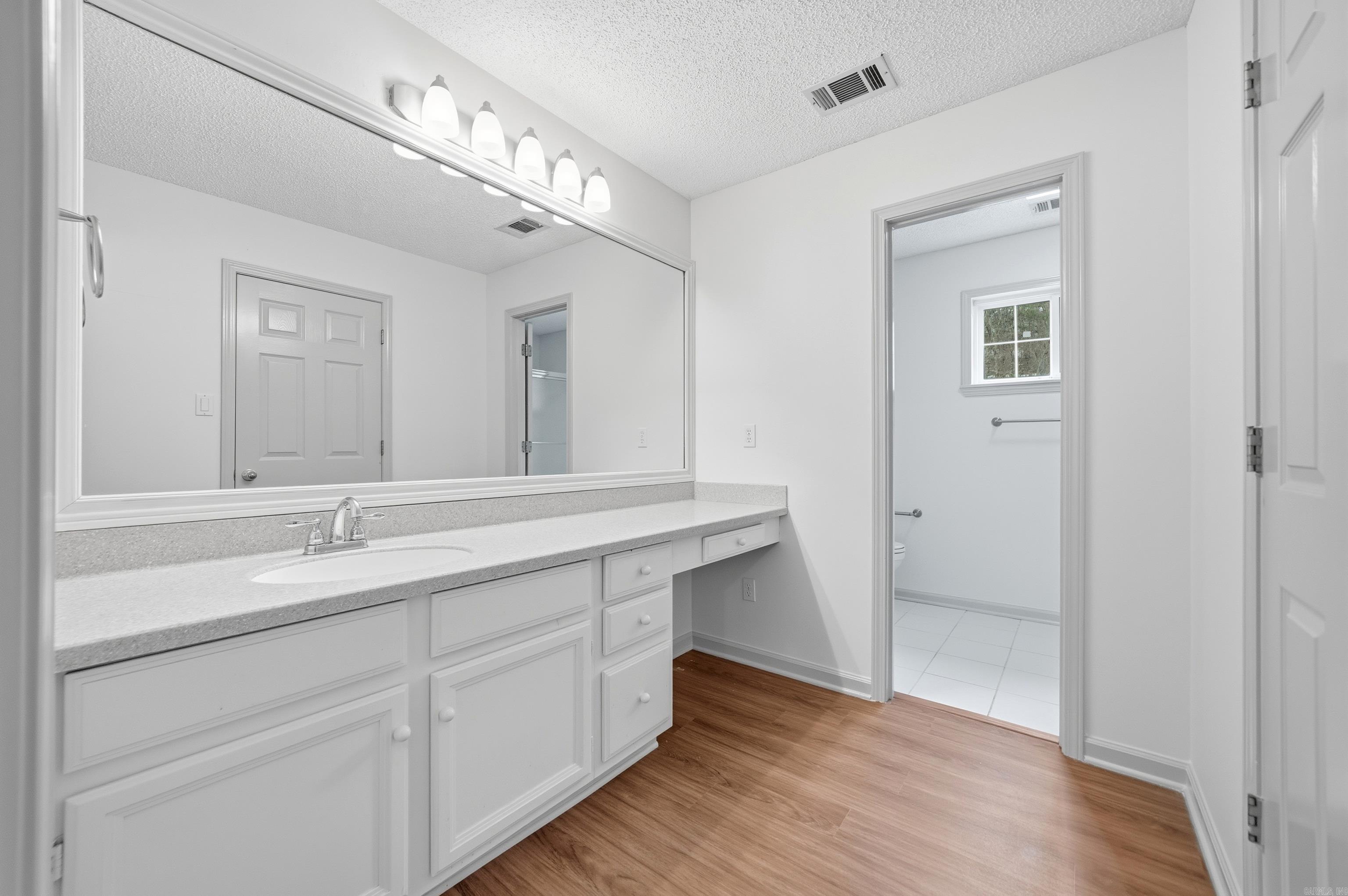 VALLEYRIDGE ESTATES ADD TO EASTG - Residential