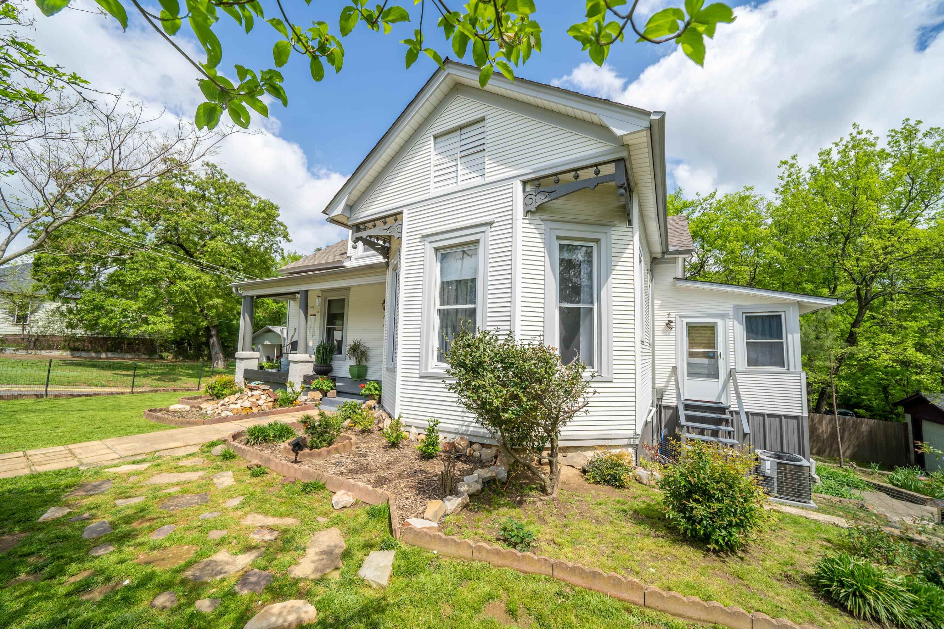 MURRAY & OBRIEN - Residential