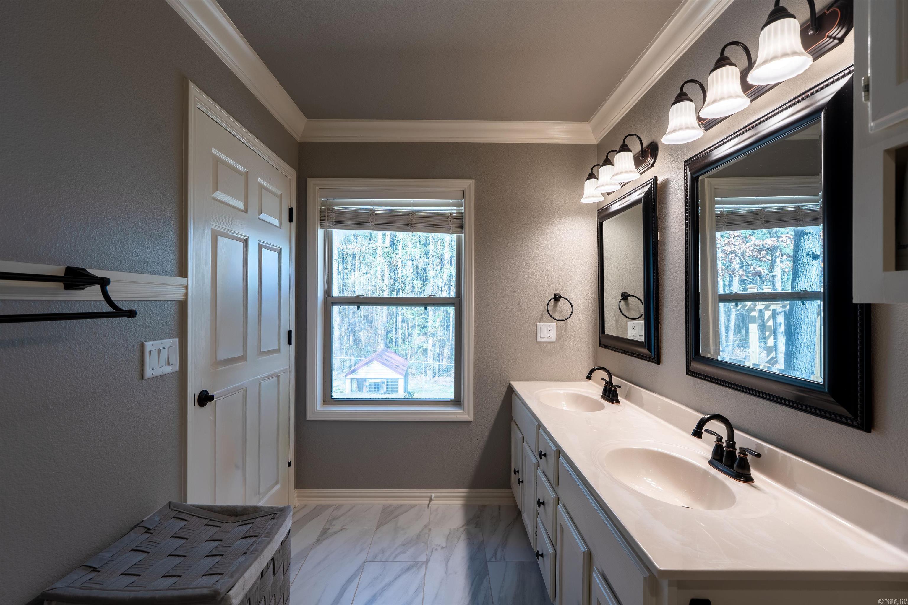 ARROWHEAD VILLAGE - Residential