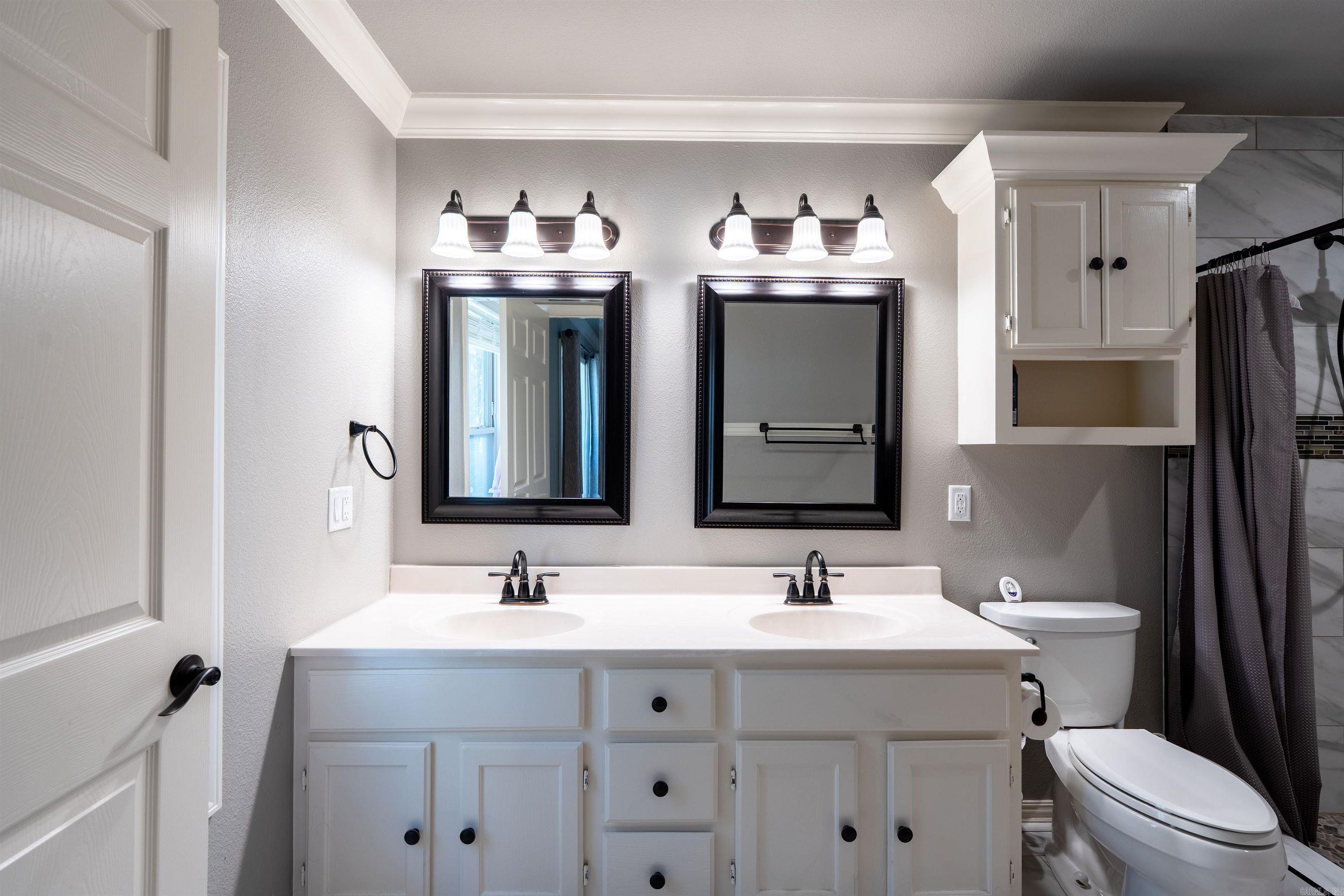 ARROWHEAD VILLAGE - Residential