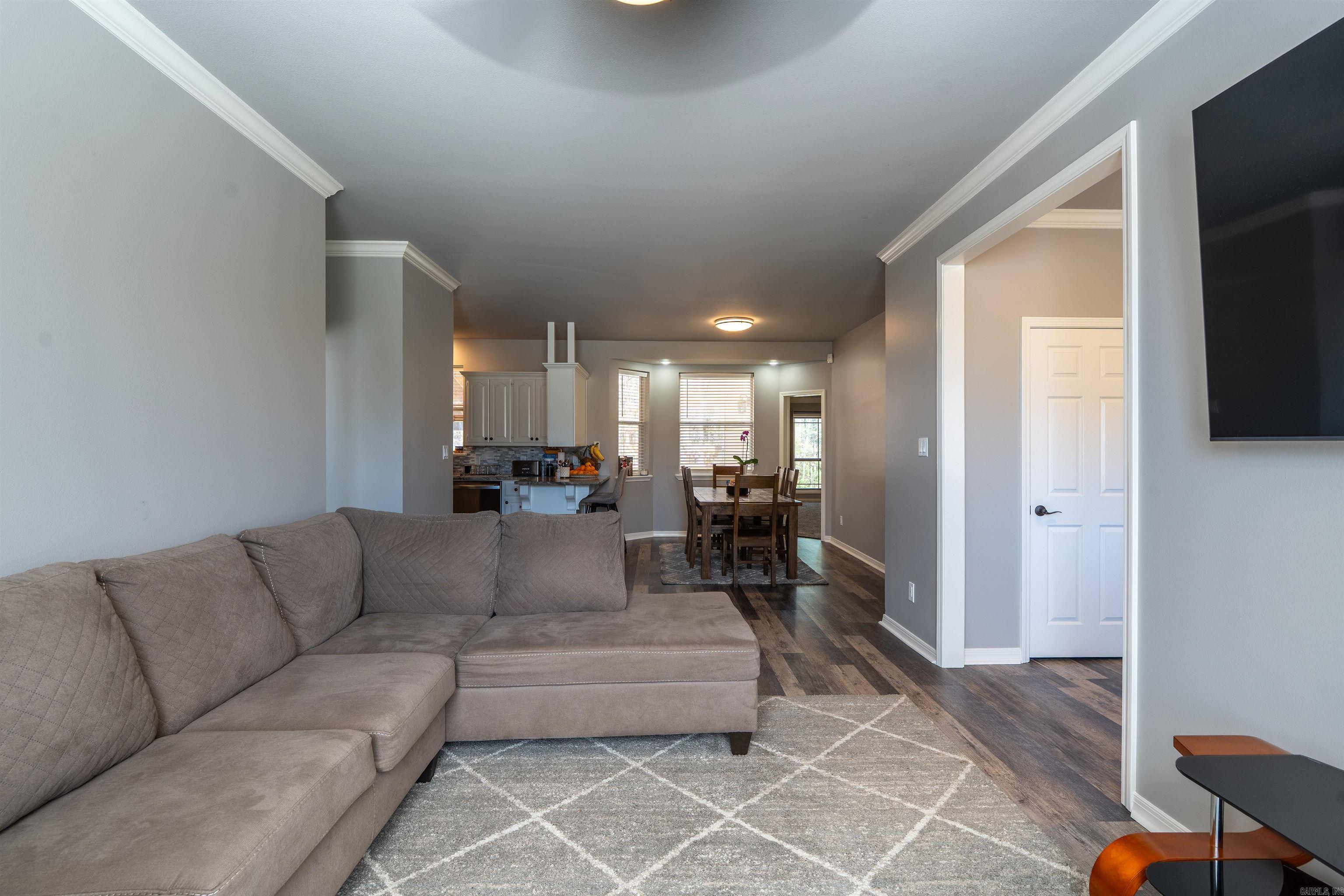 ARROWHEAD VILLAGE - Residential