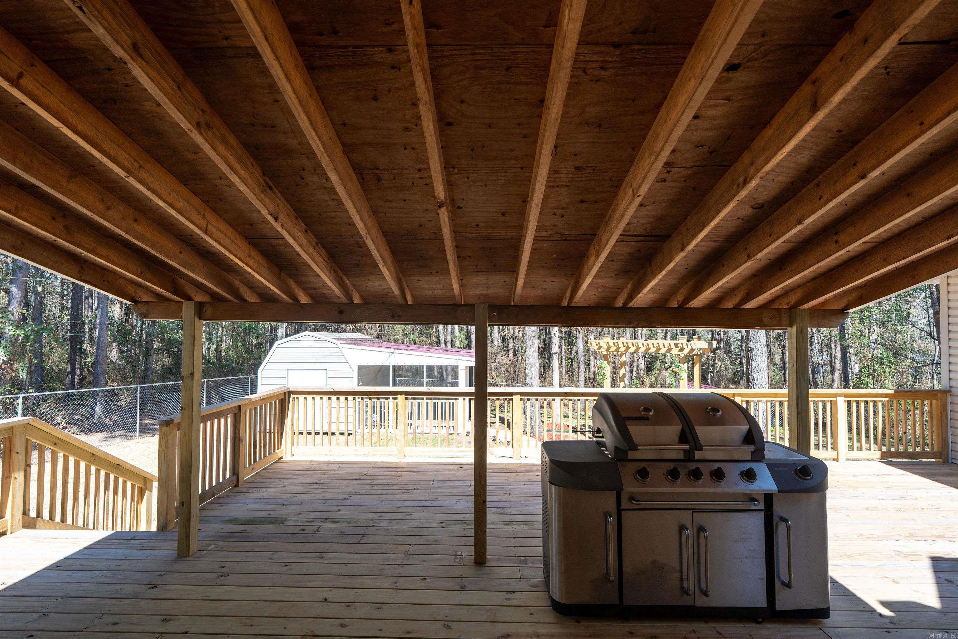 ARROWHEAD VILLAGE - Residential