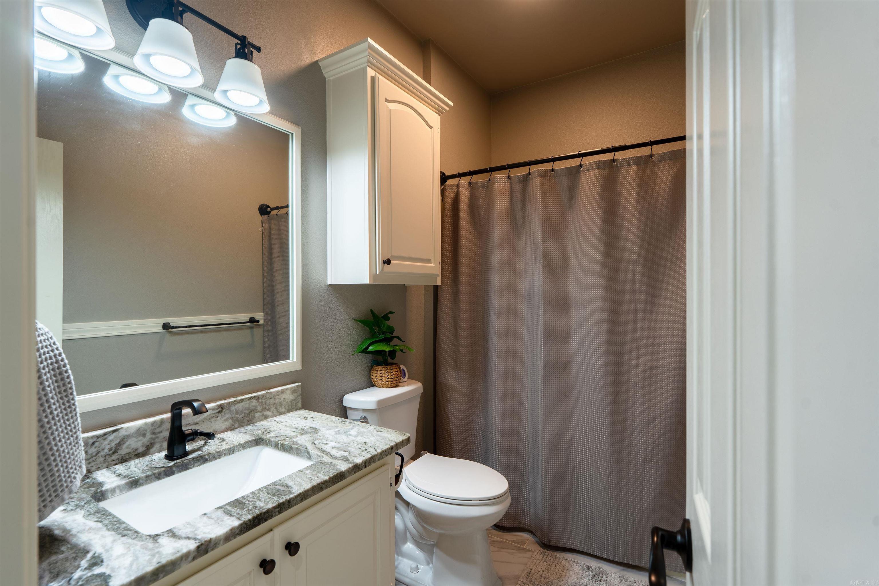 ARROWHEAD VILLAGE - Residential