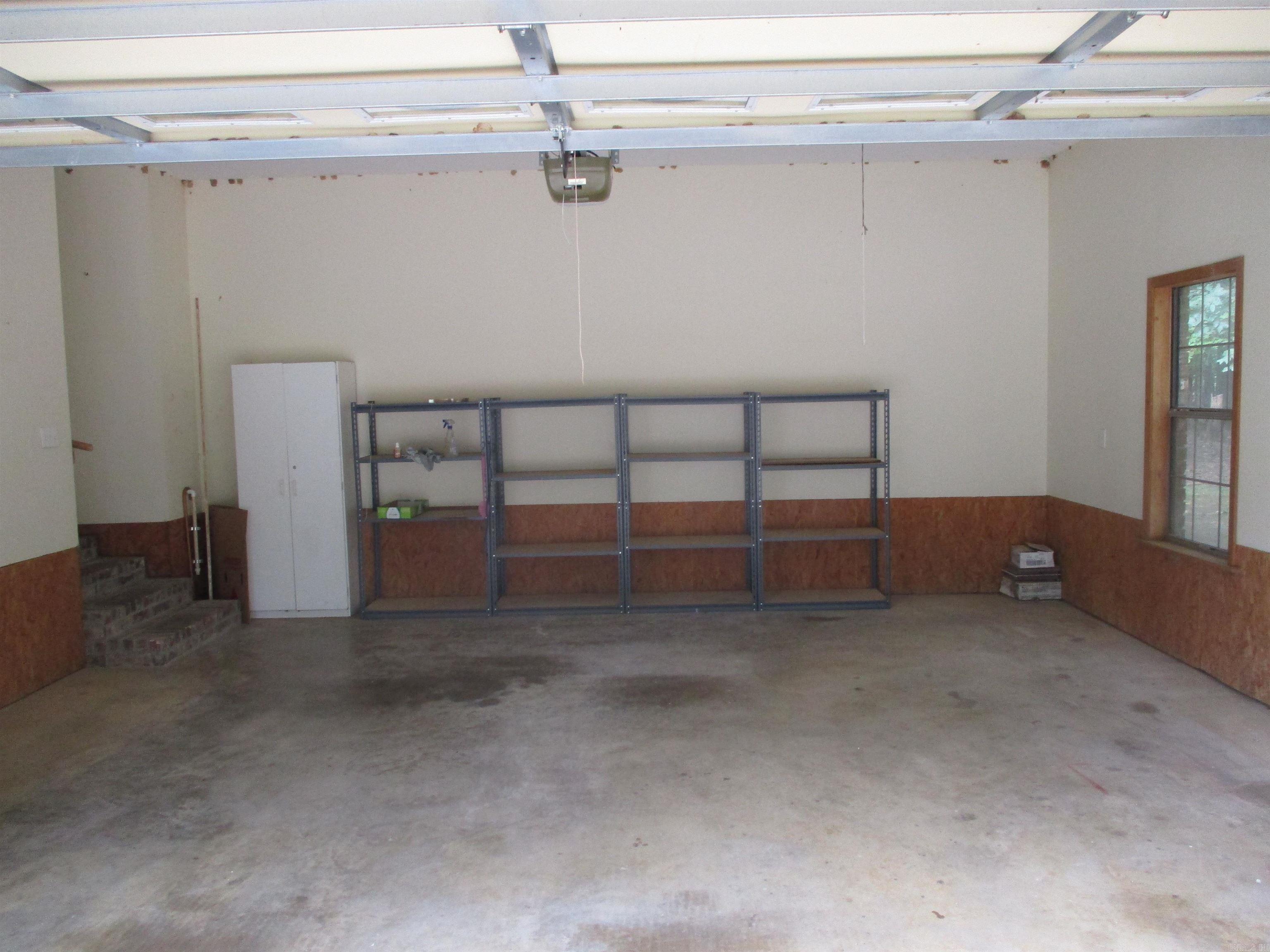 HIDDEN ISLE - Residential