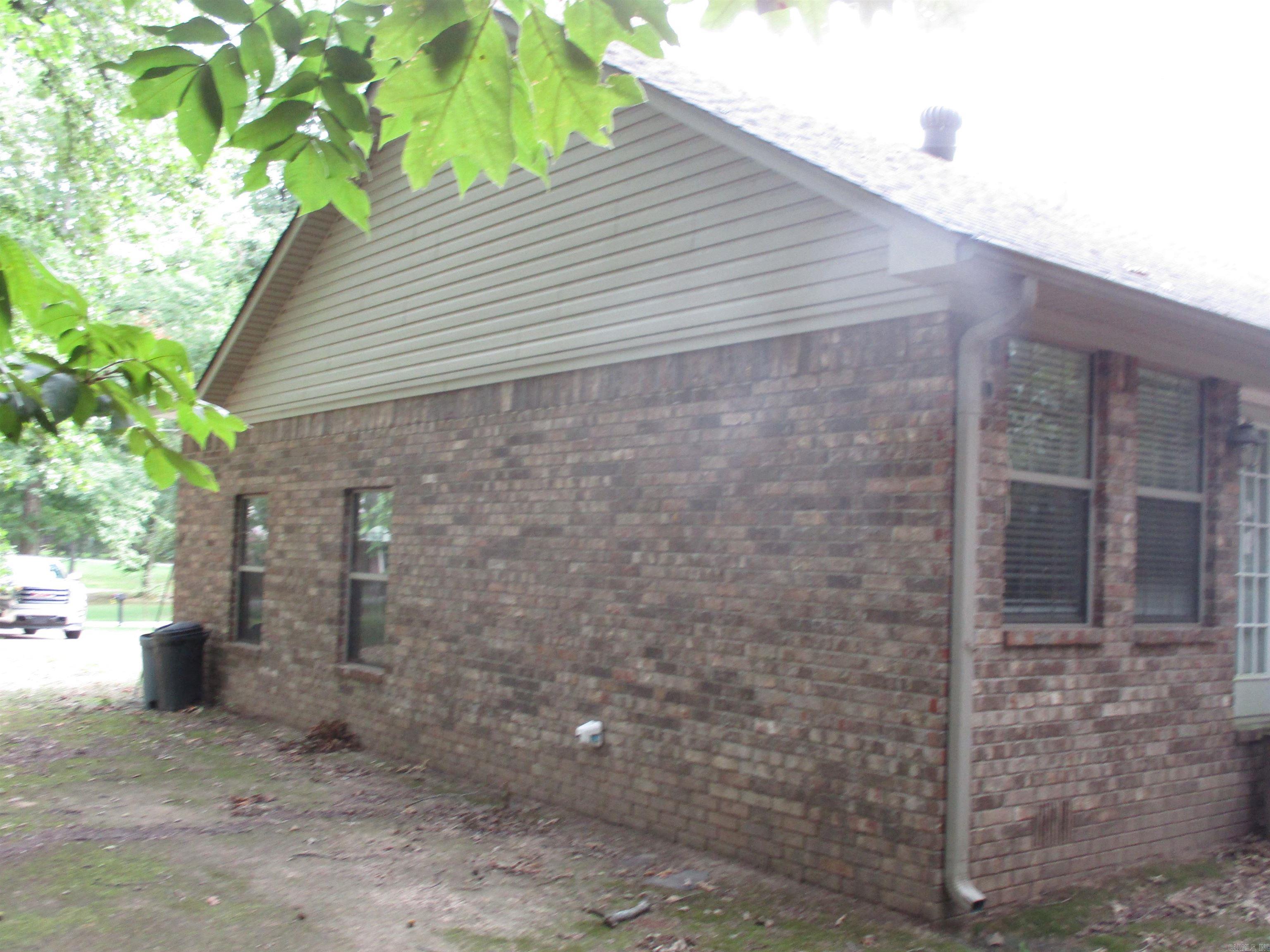 HIDDEN ISLE - Residential