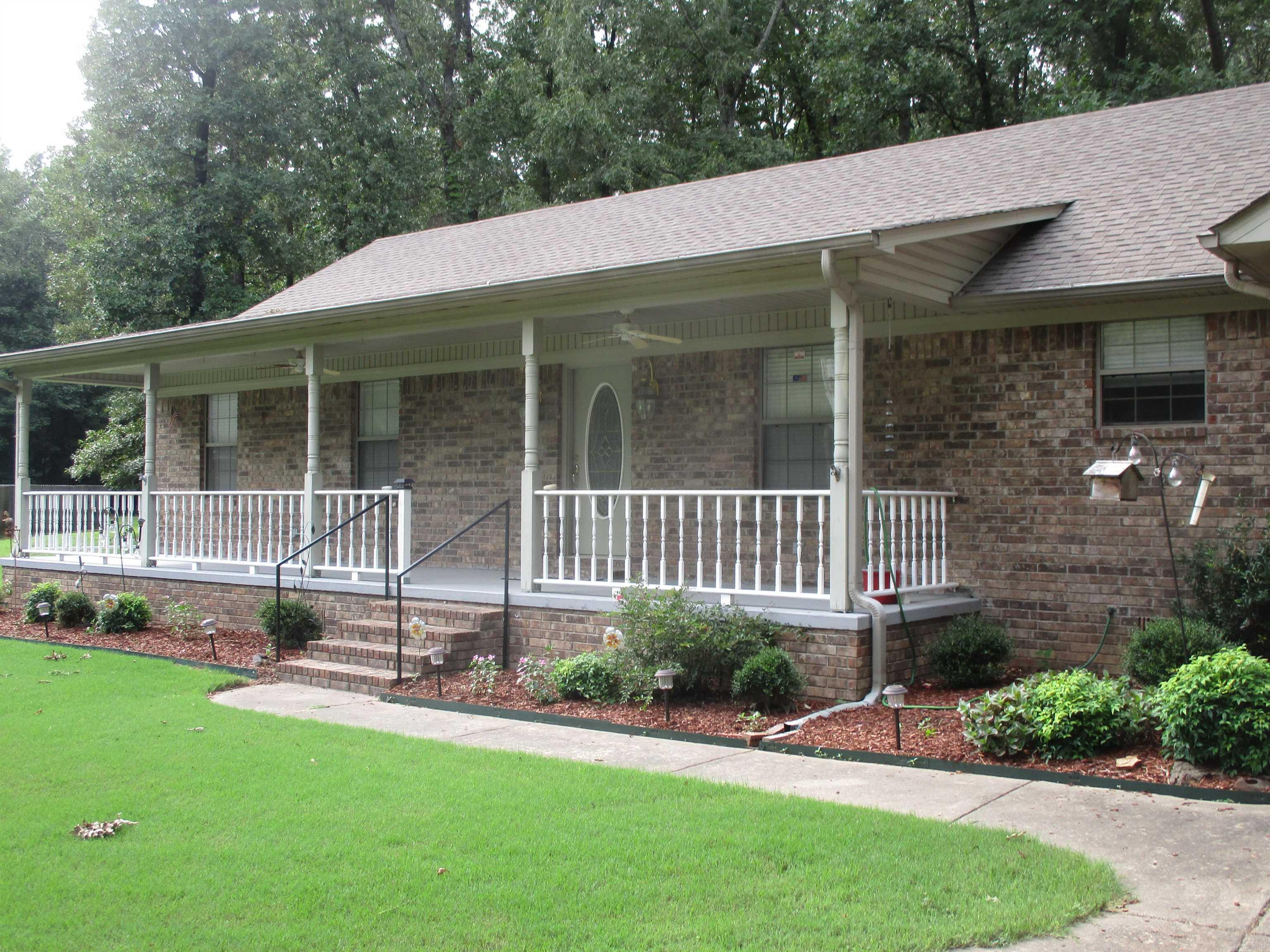 HIDDEN ISLE - Residential