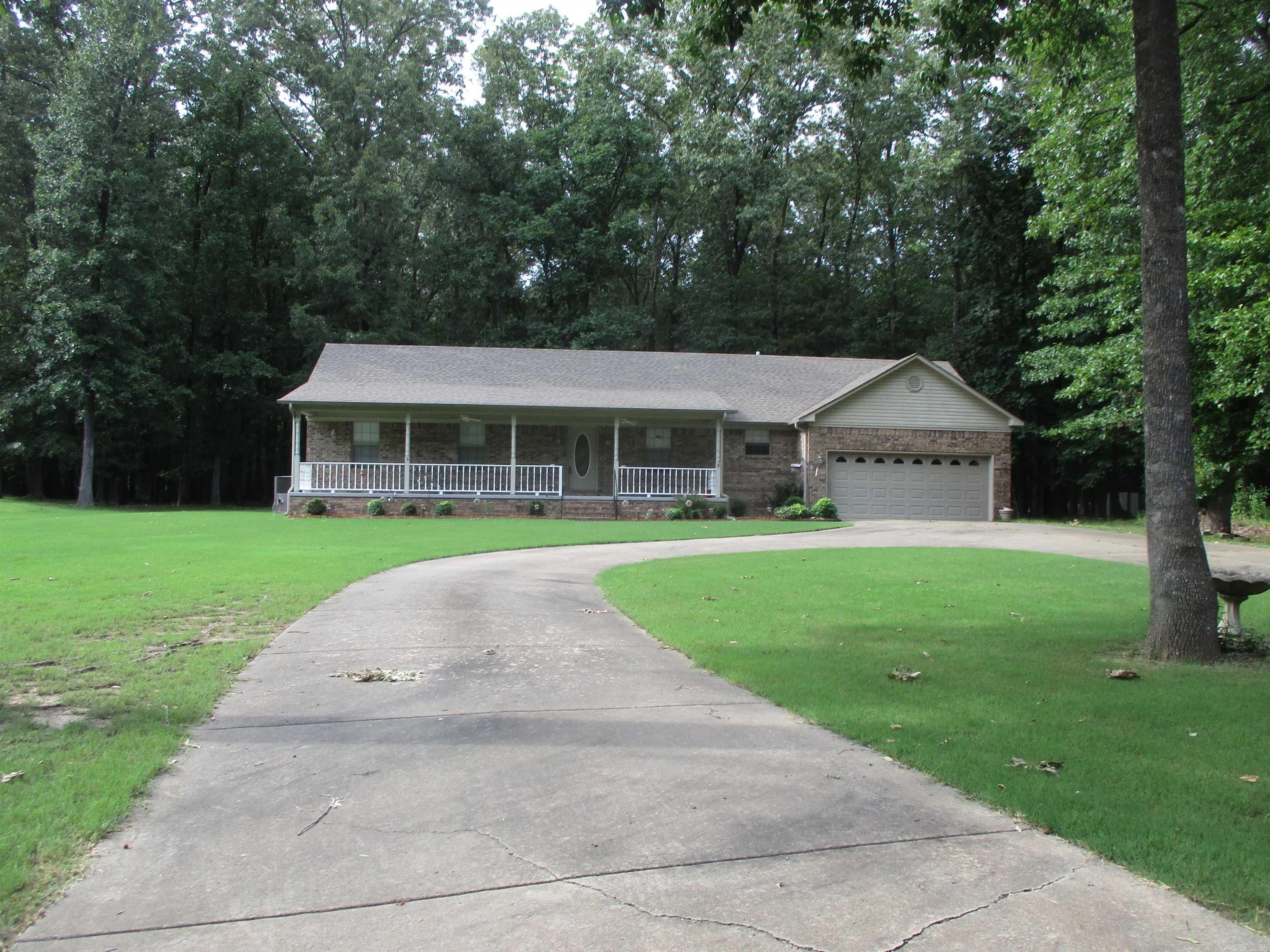 HIDDEN ISLE - Residential