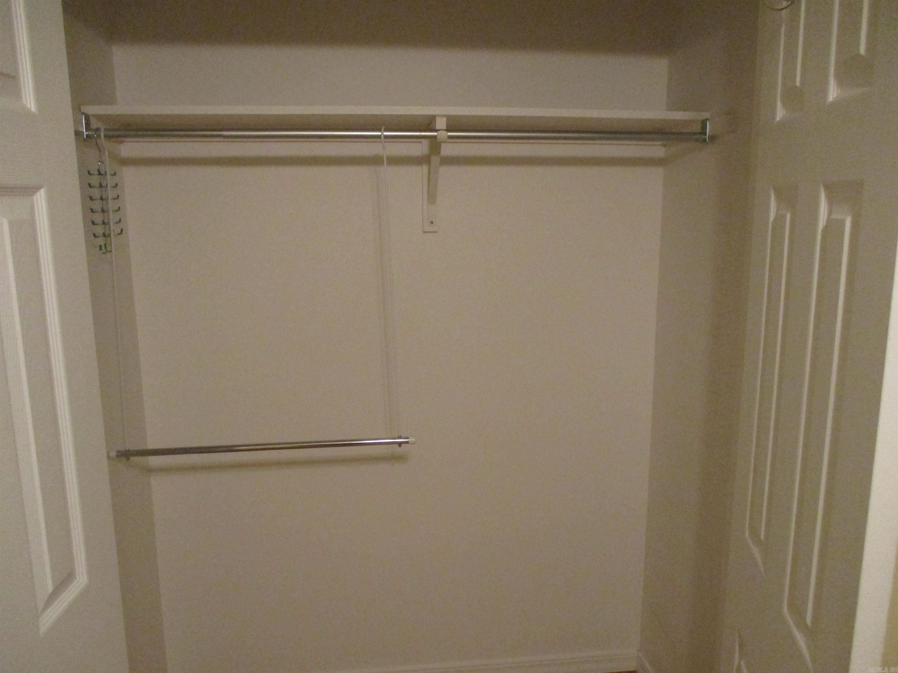 HIDDEN ISLE - Residential