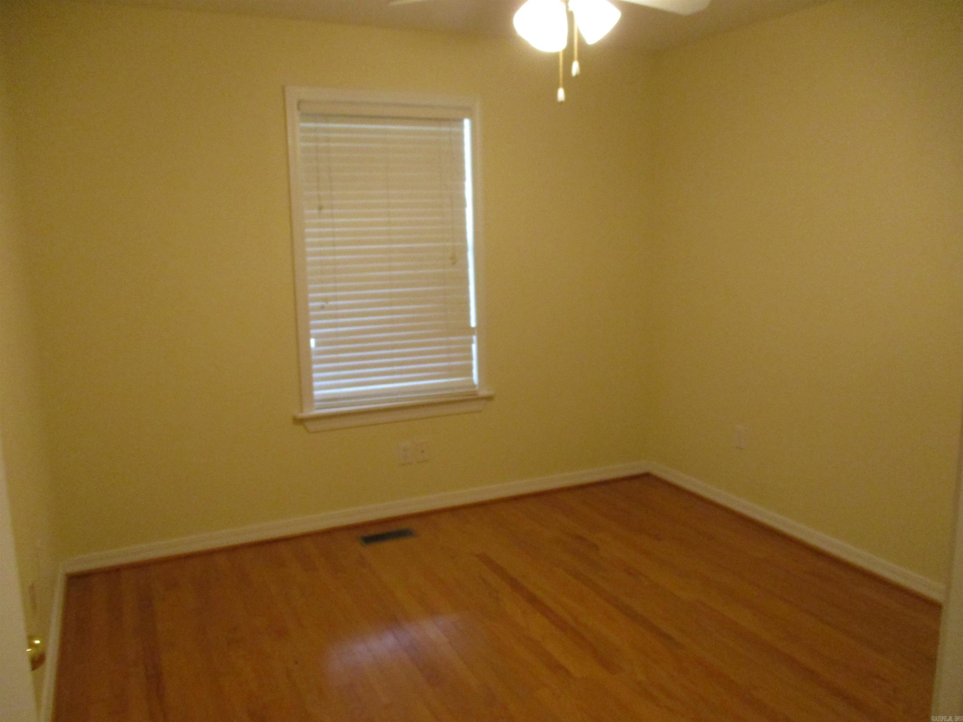 HIDDEN ISLE - Residential