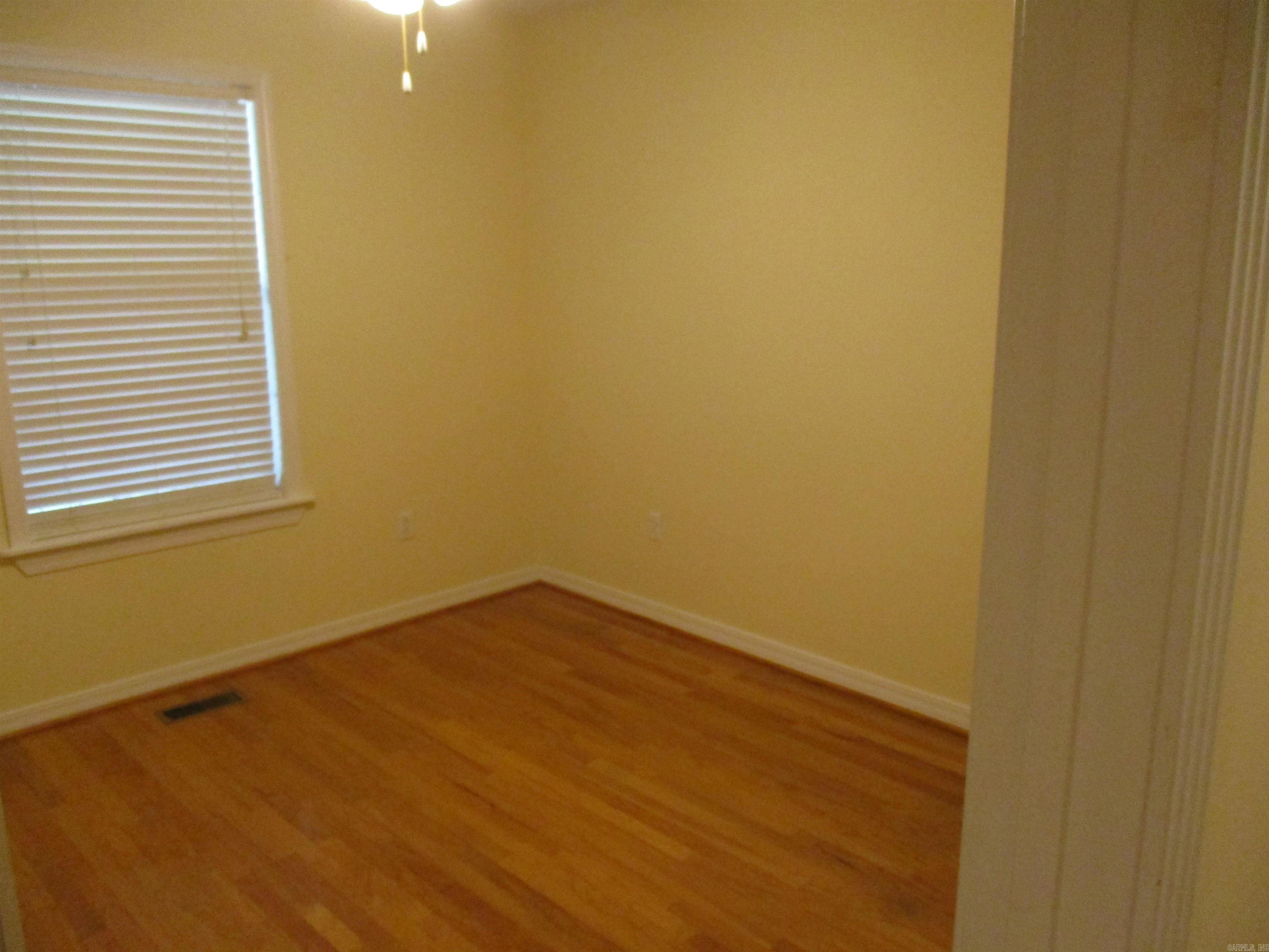 HIDDEN ISLE - Residential