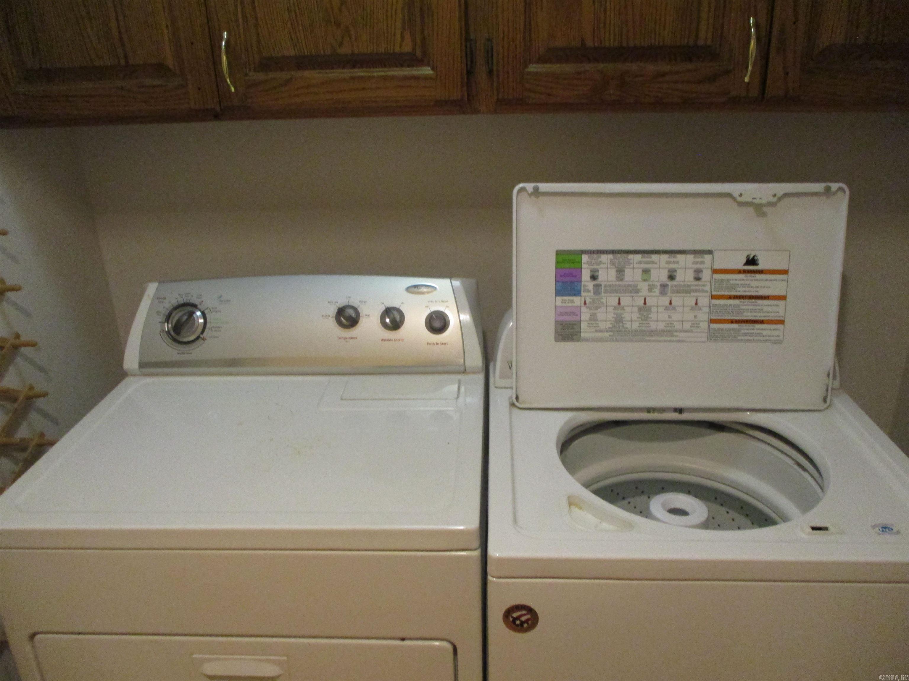 HIDDEN ISLE - Residential