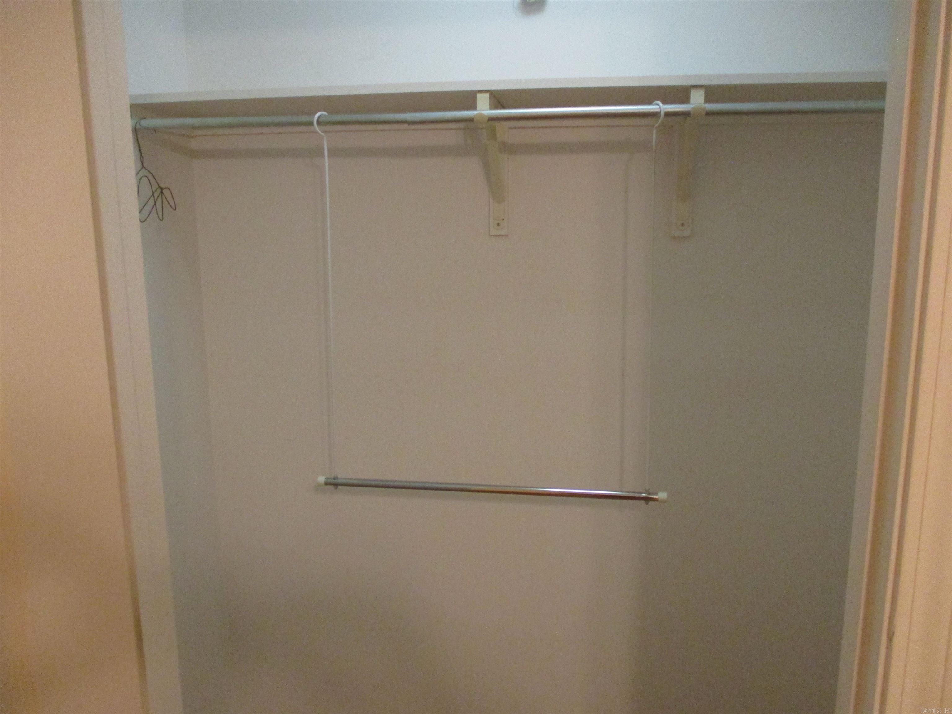 HIDDEN ISLE - Residential