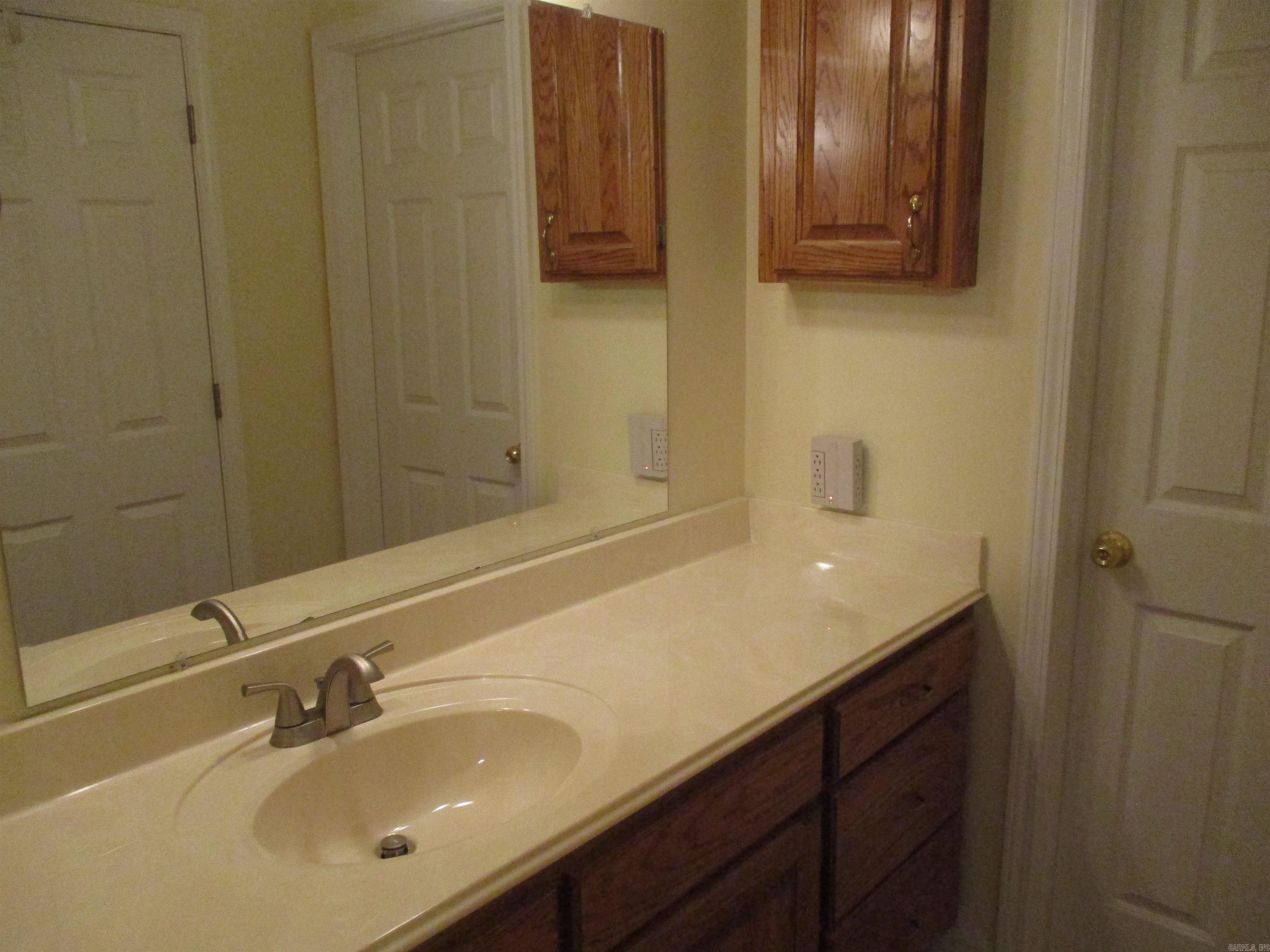 HIDDEN ISLE - Residential