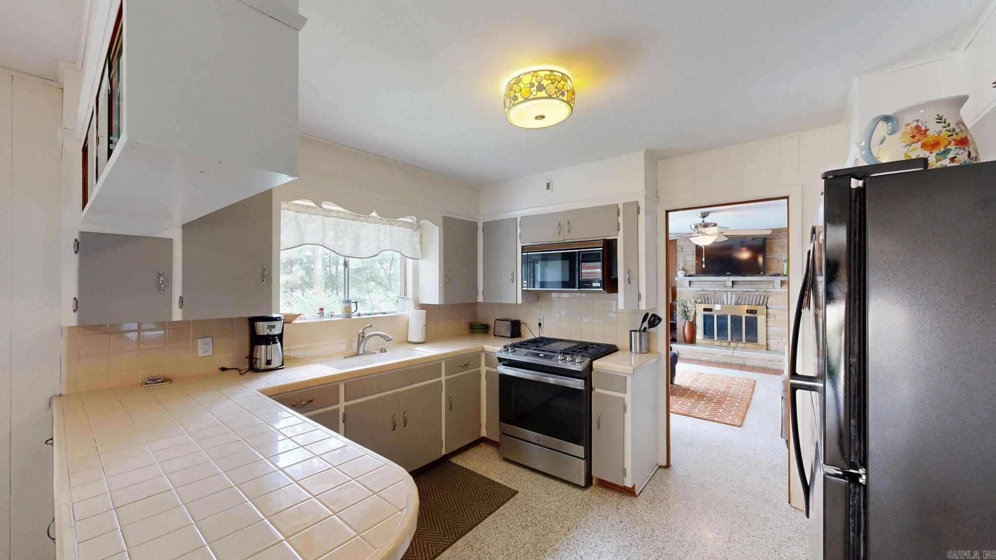 Hill Crest - Residential