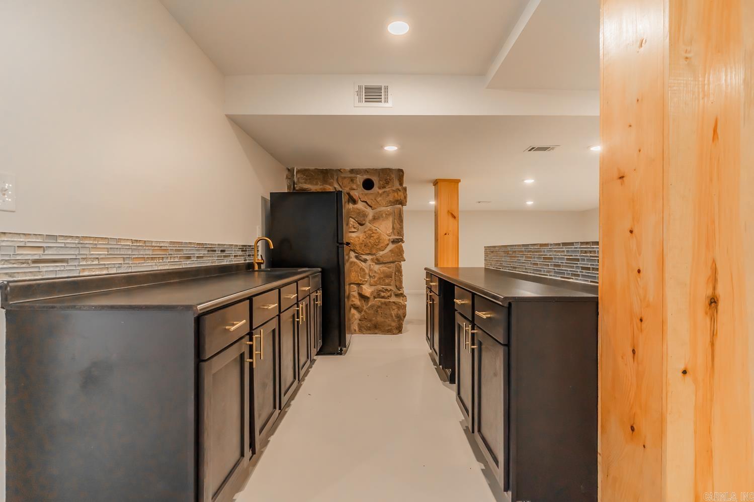 DAWN HOWELL - Residential