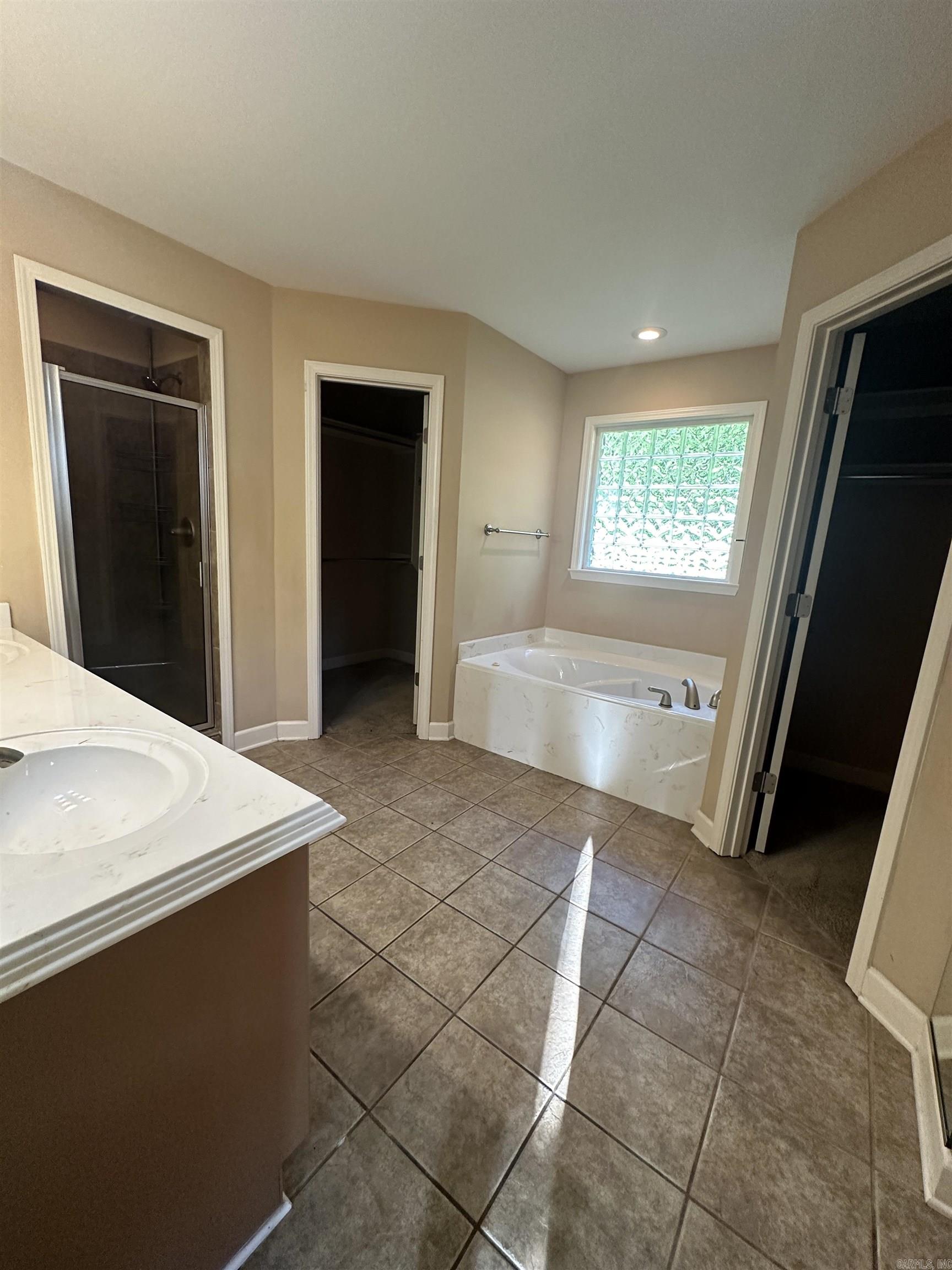 AUSTIN LAKES ON THE BAY ADDN - Residential