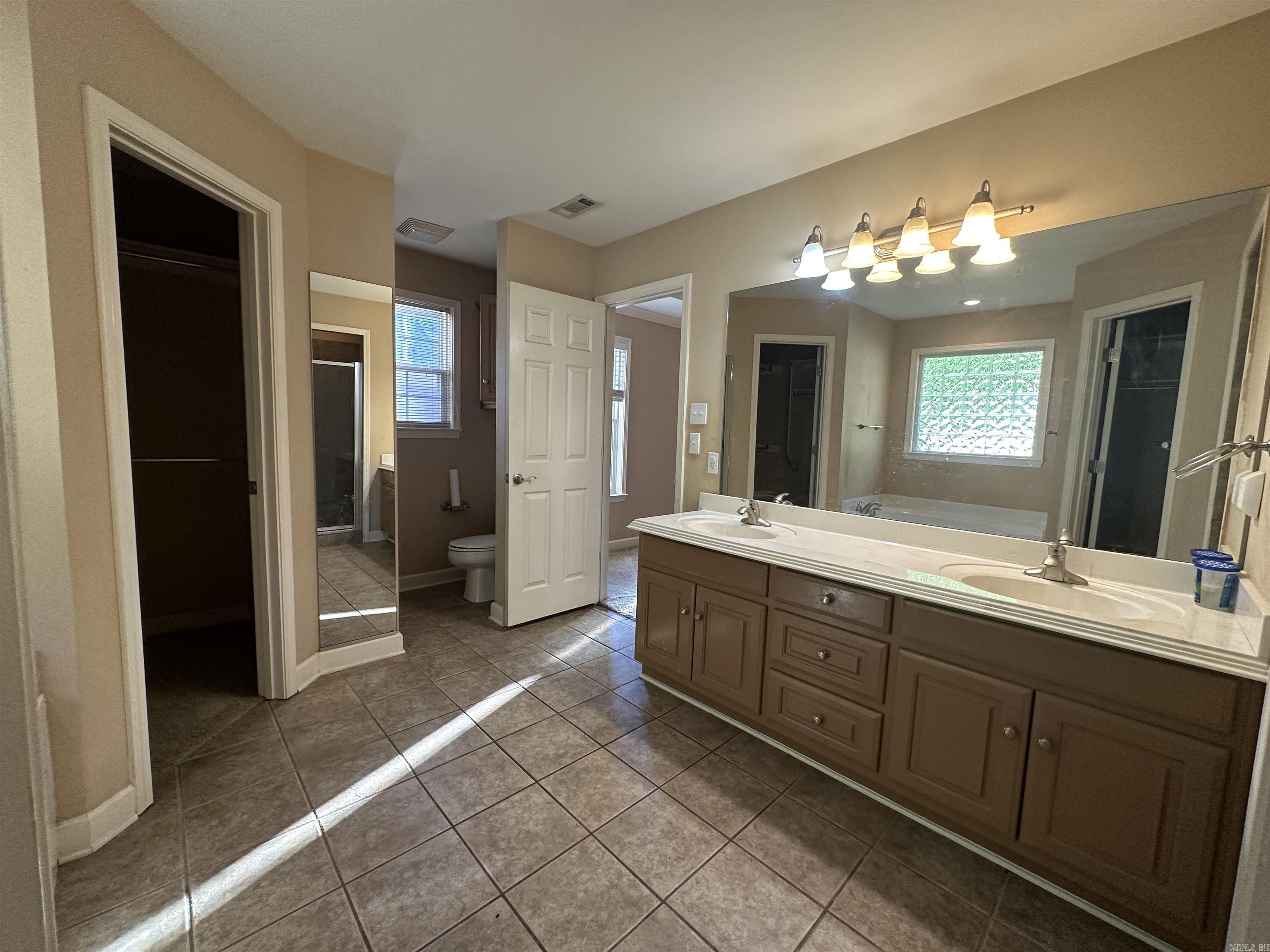 AUSTIN LAKES ON THE BAY ADDN - Residential