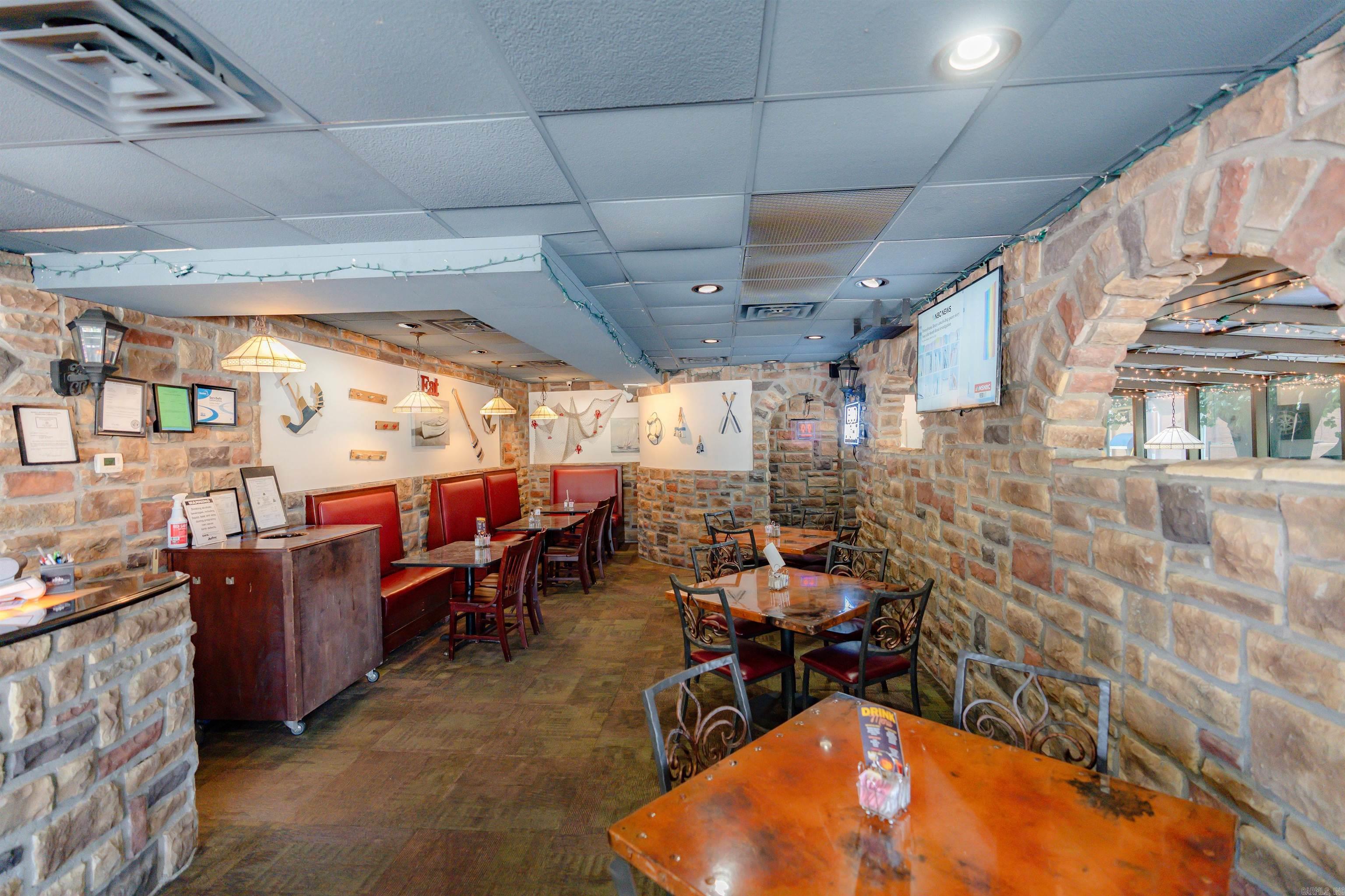 Searcy Original - Commercial Sale