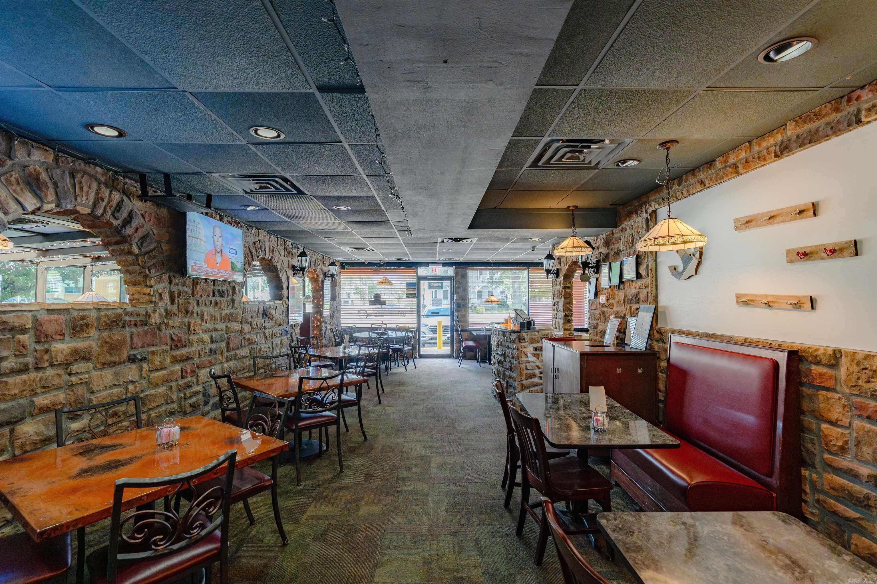 Searcy Original - Commercial Sale