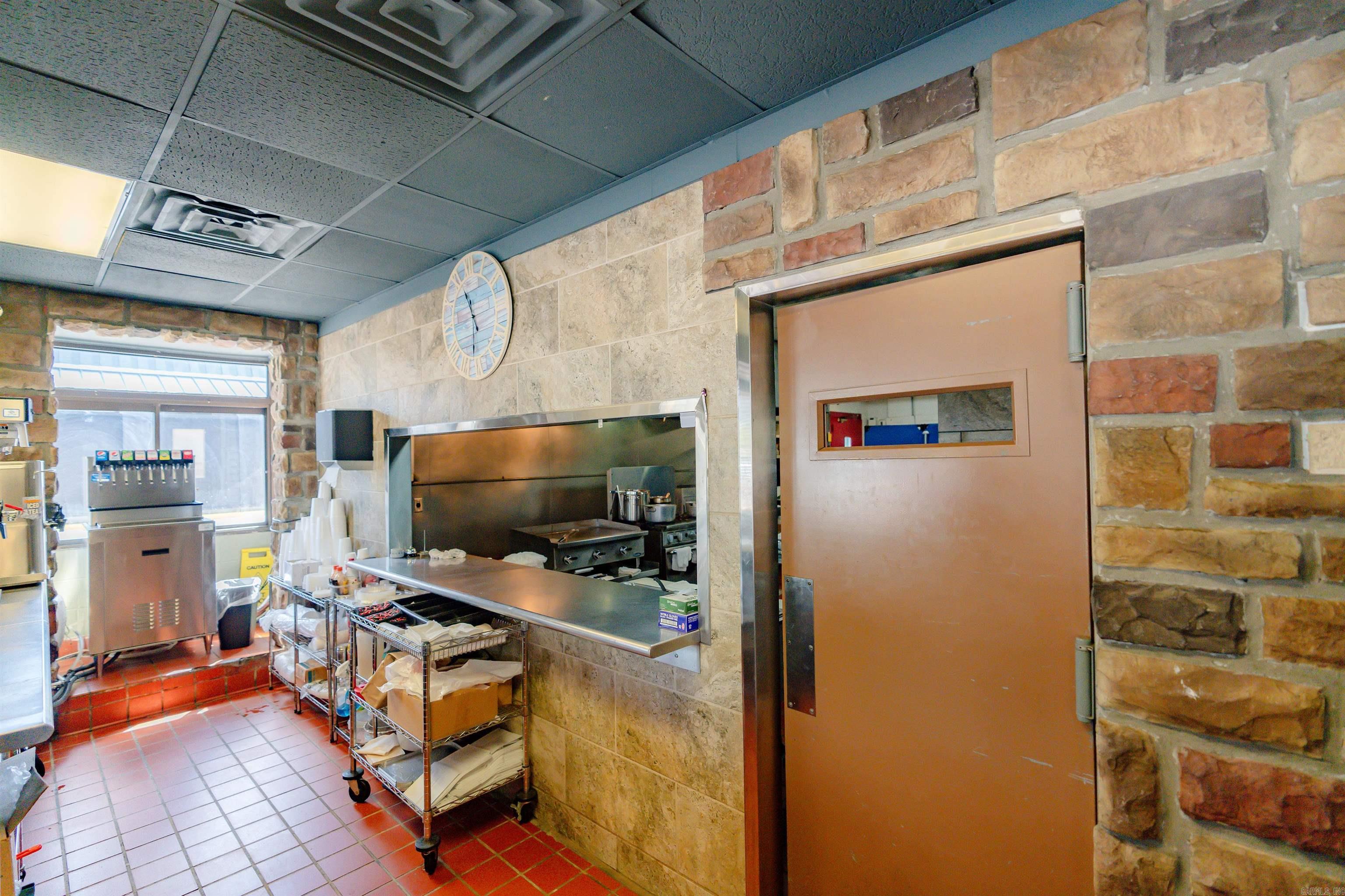 Searcy Original - Commercial Sale
