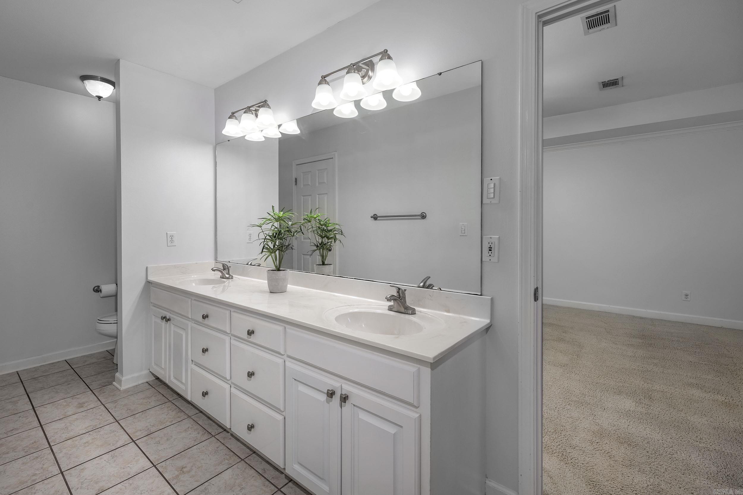 CATHERINE PLACE - Residential