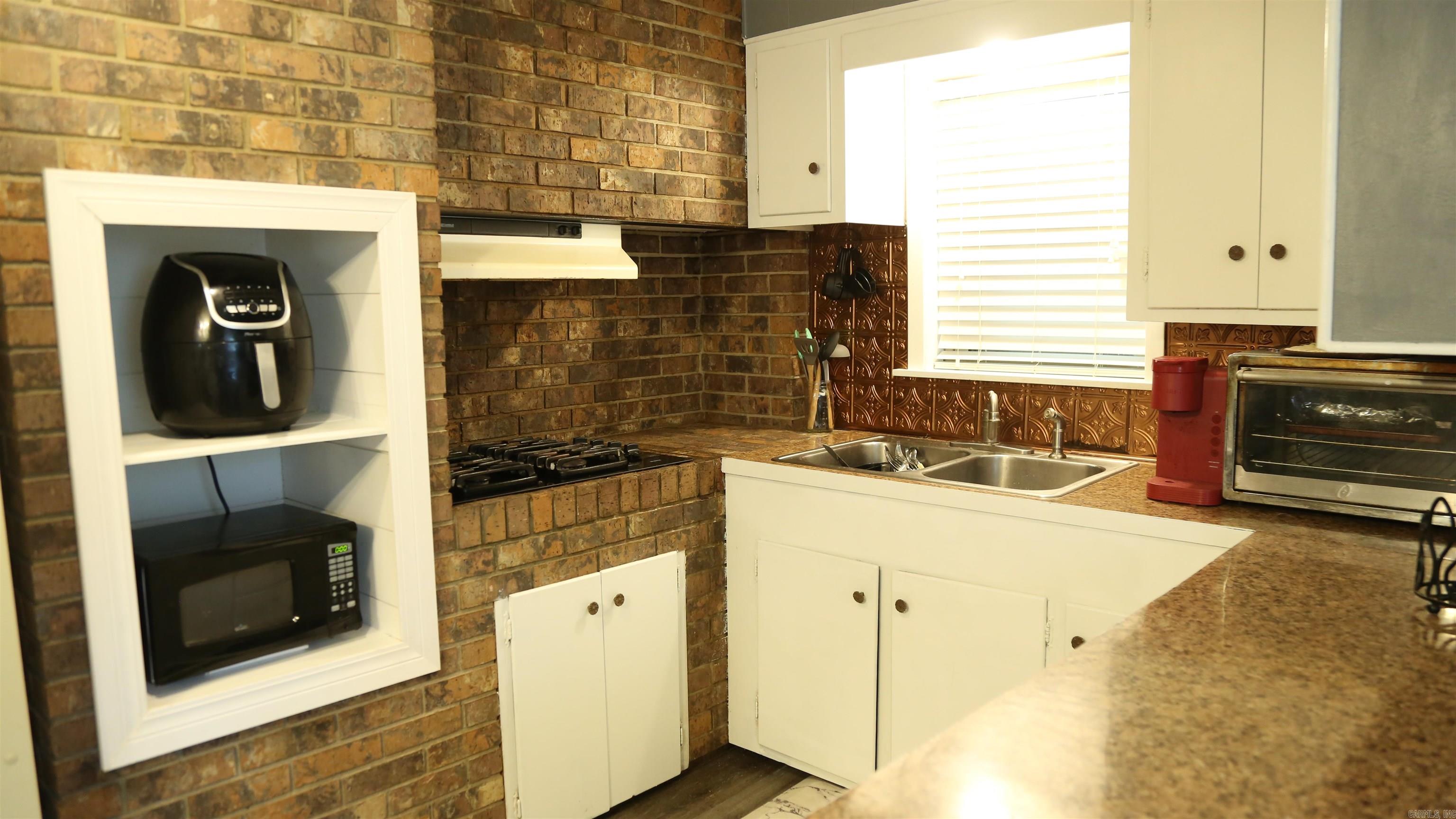 MCNEIL - Residential