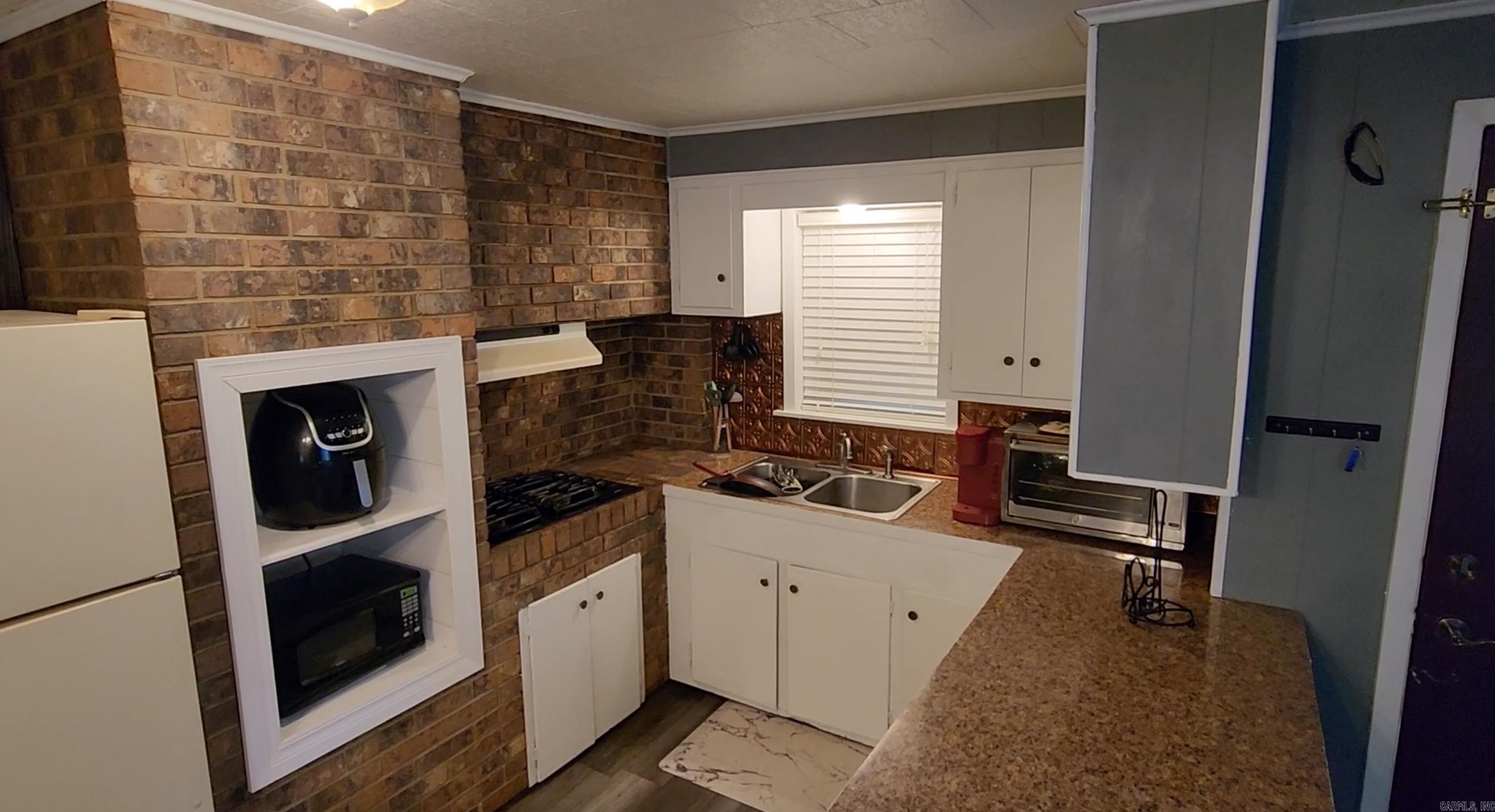 MCNEIL - Residential