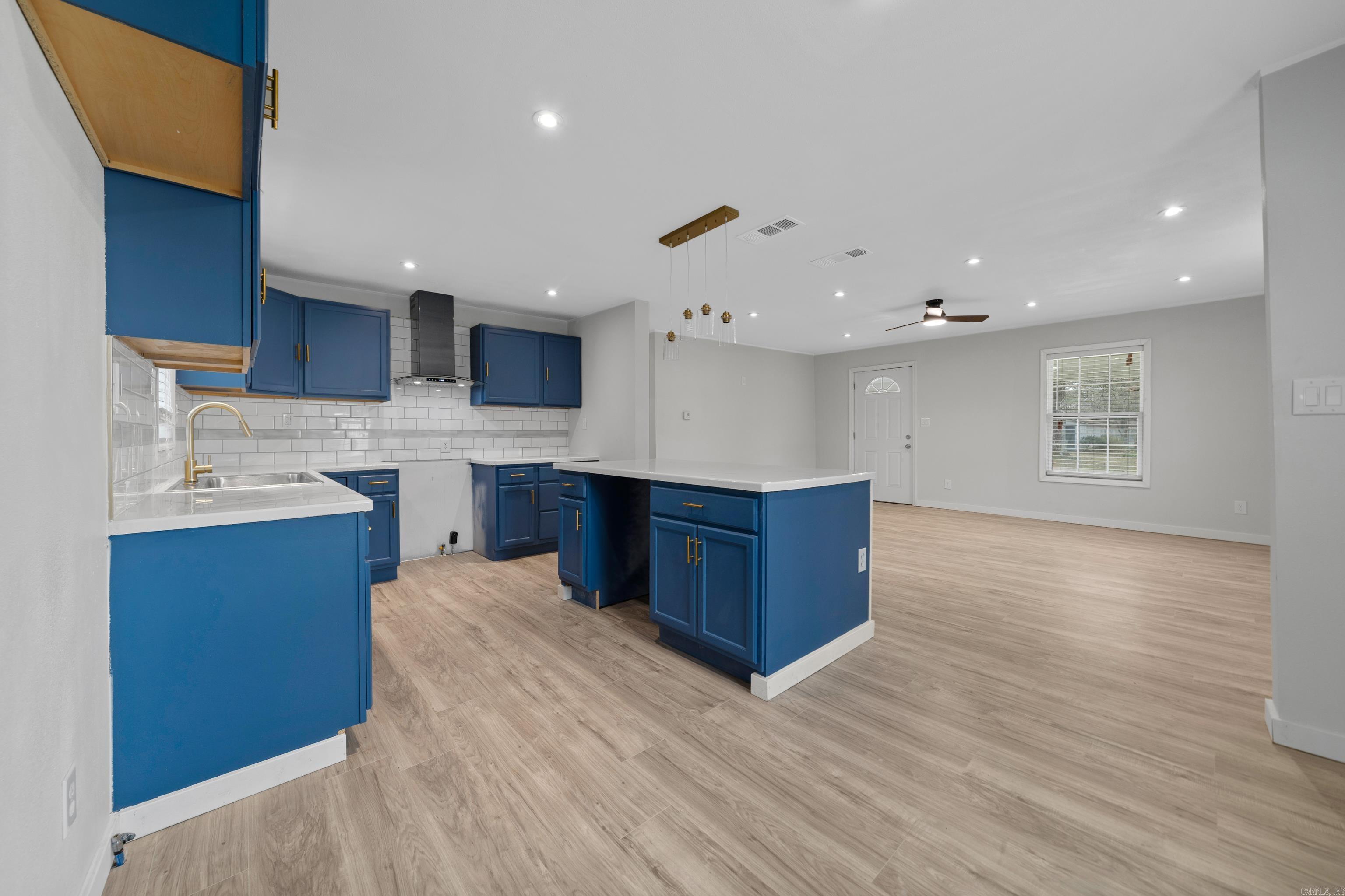 BEVERLY HILLS - Residential