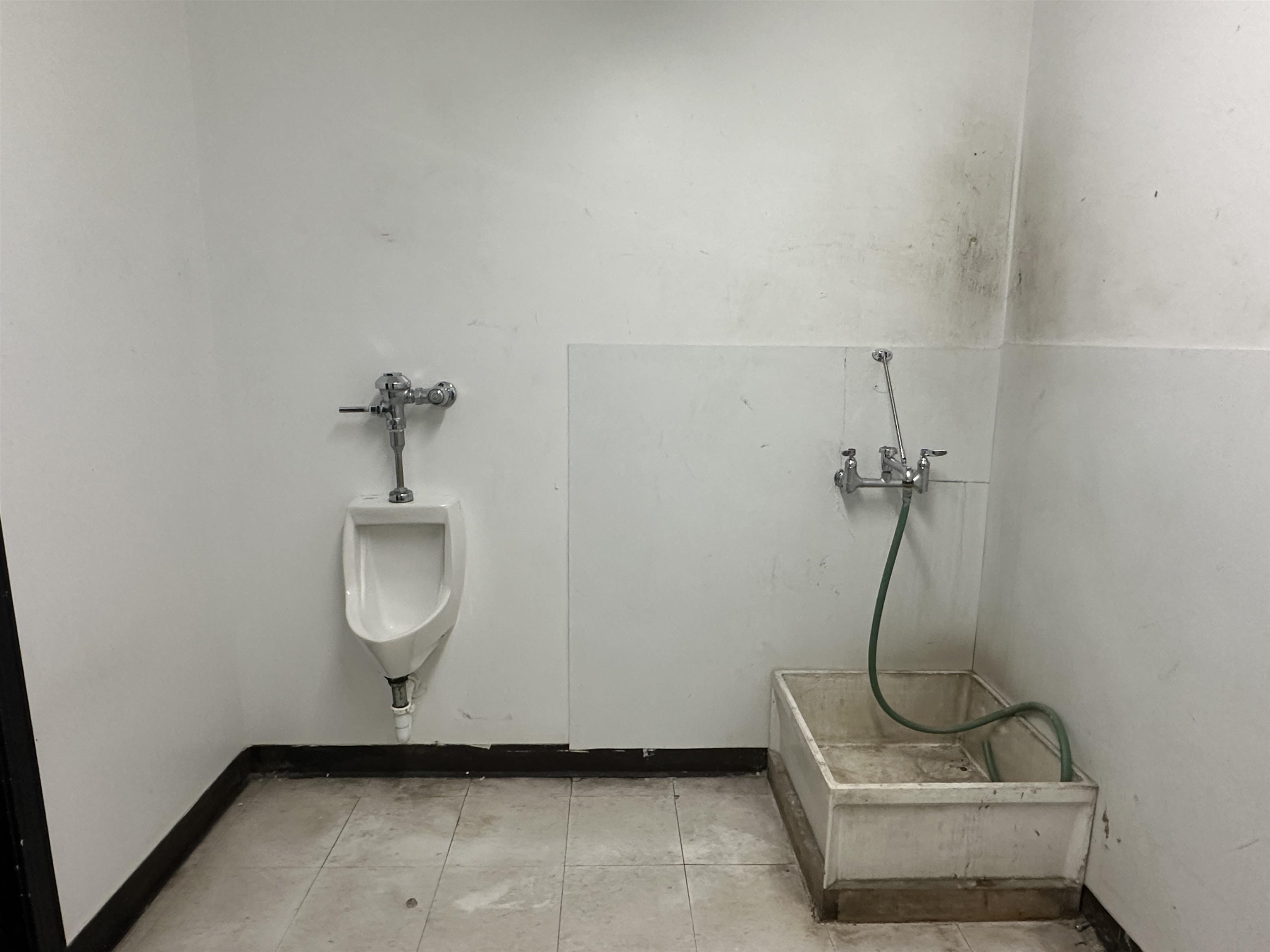 Metes & Bounds - Commercial Sale